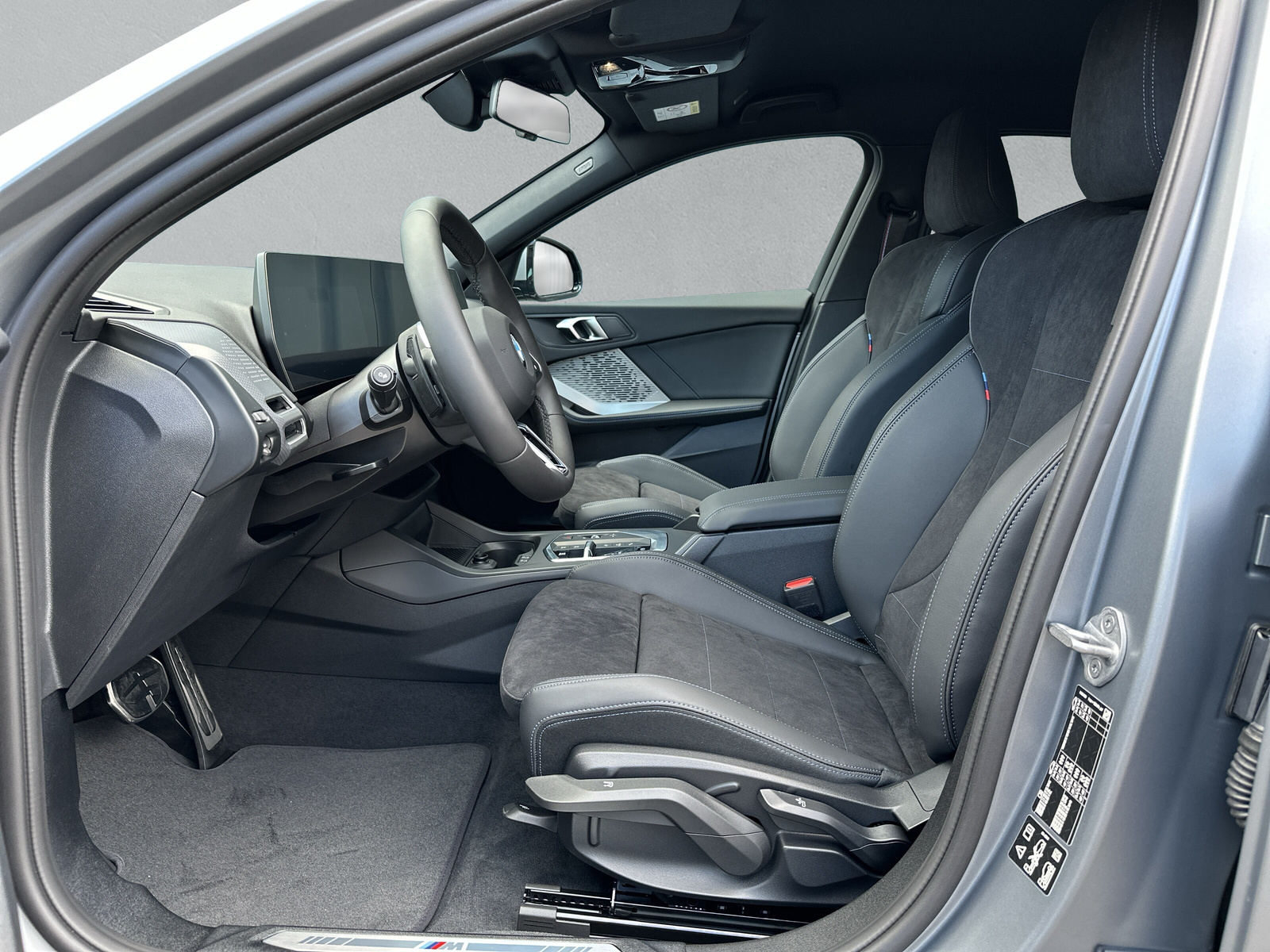 BMW 123 xDrive M Sport Pro Steptronic - 12