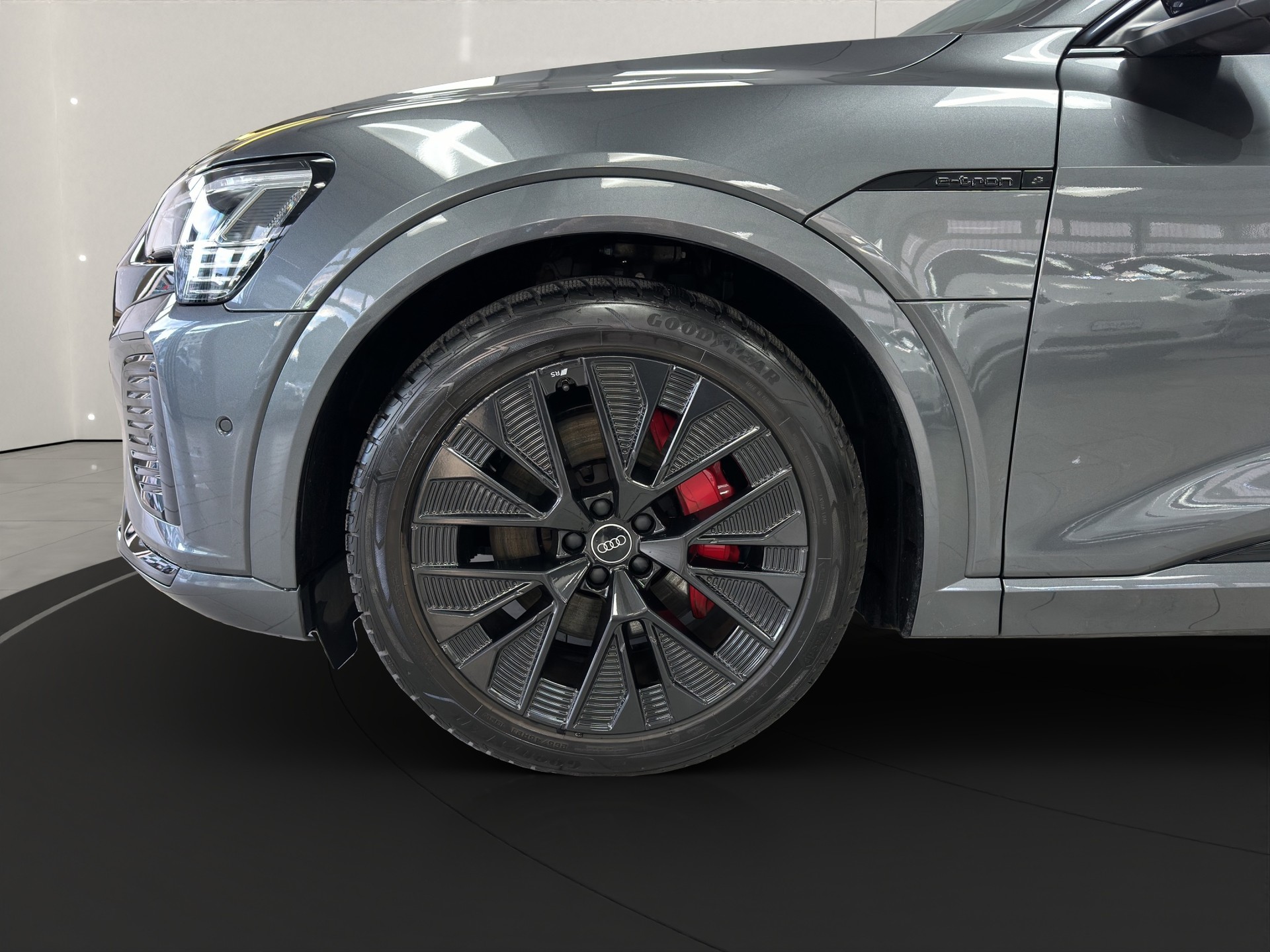 AUDI Q8 Sportback 50 e-tron Black Edition quattro ab CHF 727.- / 0.- Anzahlung / 48 Mt. - 12