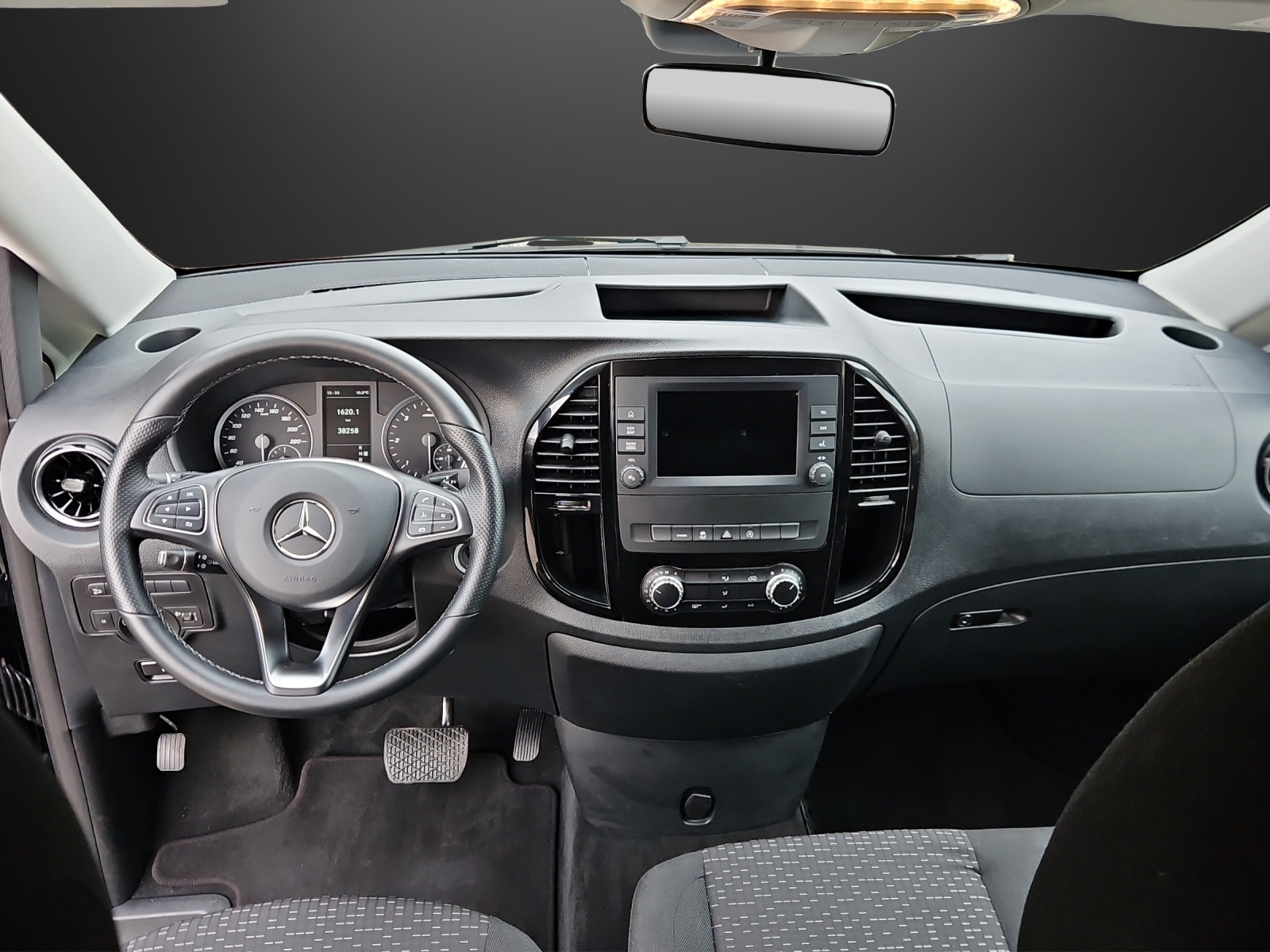 MERCEDES-BENZ Vito 116 CDI Lang Select Tourer 4Matic 9G-Tronic - 10