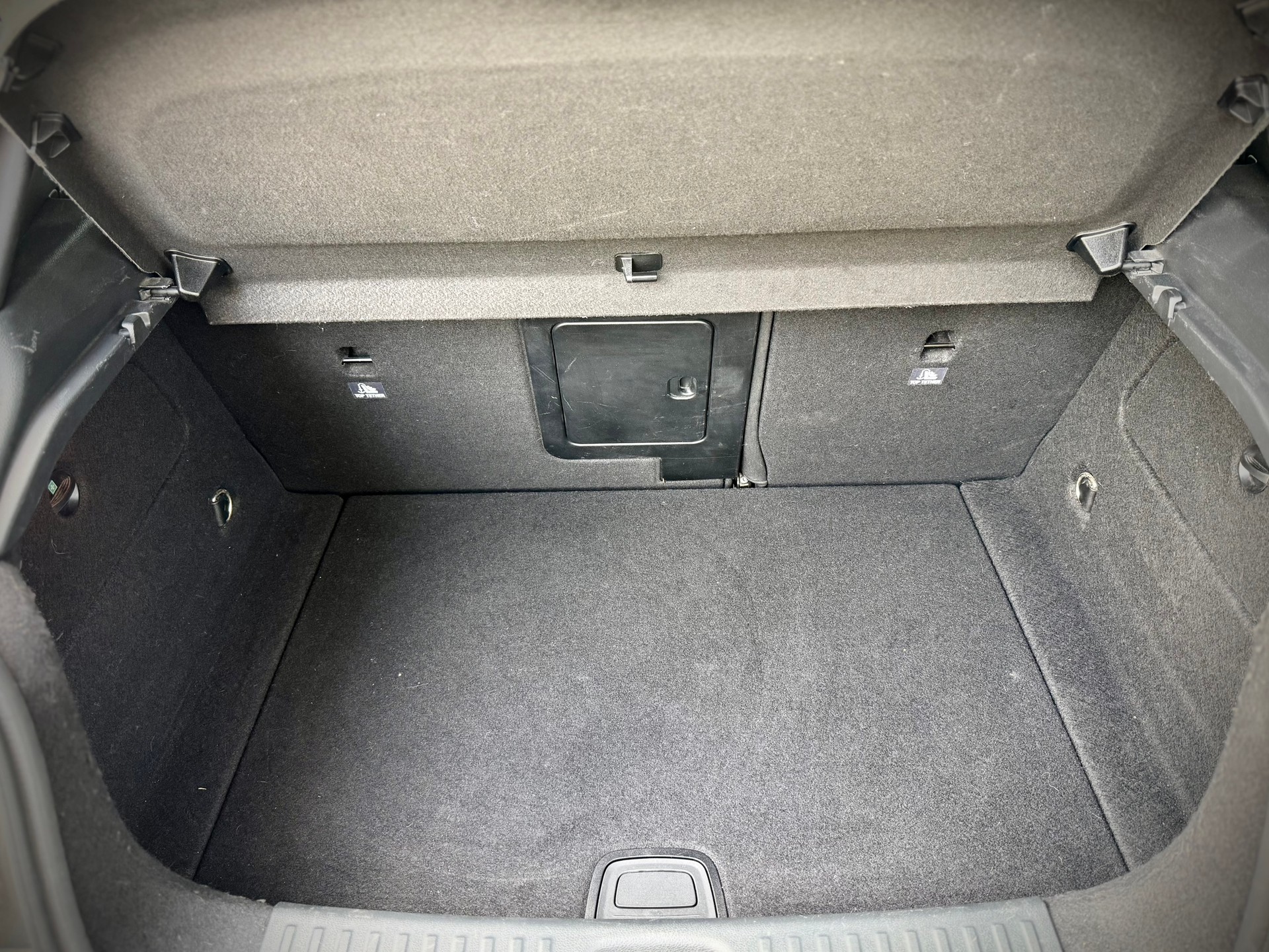 MERCEDES-BENZ A 220 AMG Line 4Matic 7G-DCT - 7