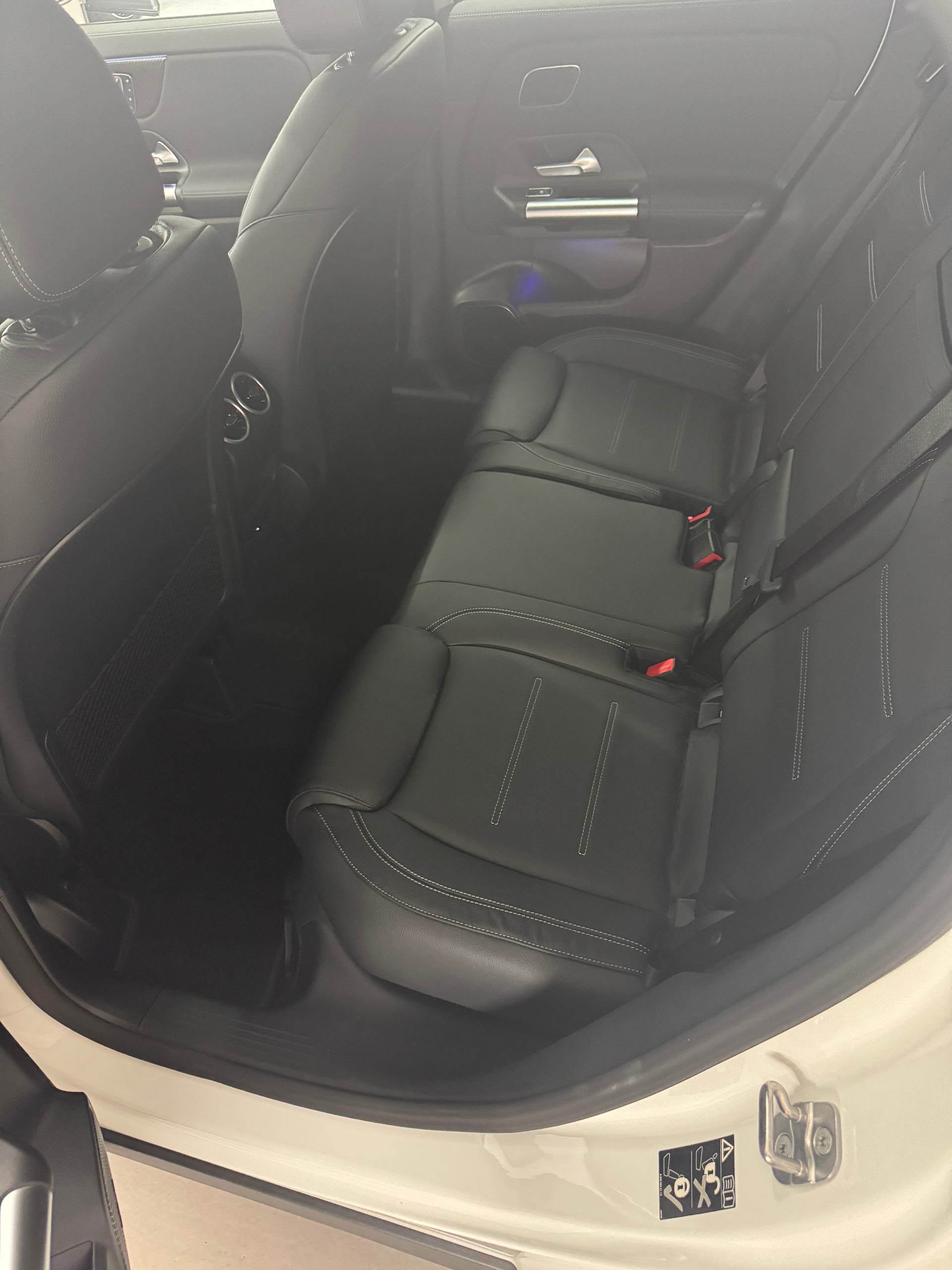MERCEDES-BENZ GLA 220 d 4MATIC Swiss Star - 14