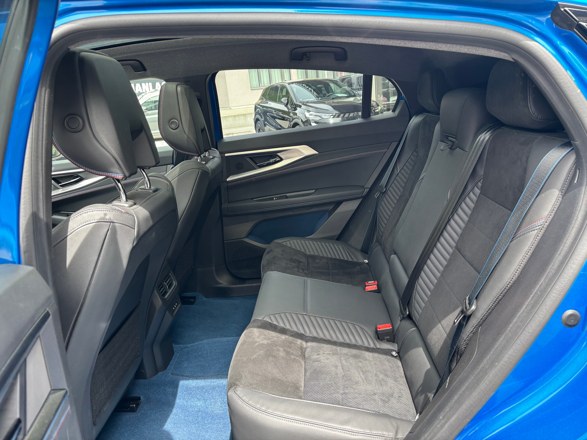 RENAULT Rafale 1.2 Plug-in Esprit Alpine 4x4 - 10