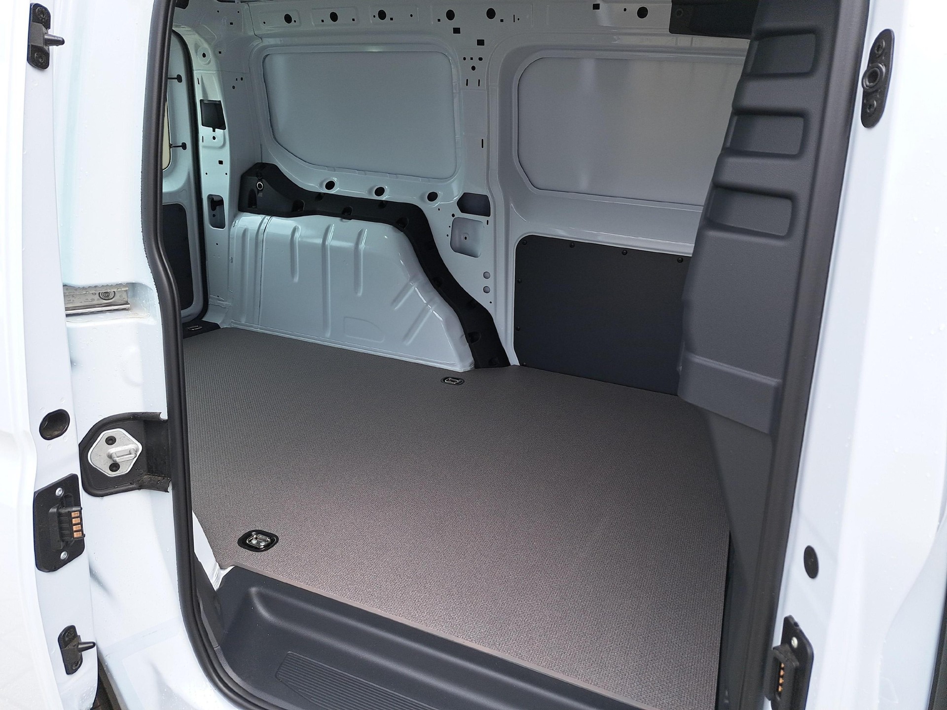FORD Grand Transit Connect Kaw. 2.0 EcoBlue 122 Limited 4x4 - 11