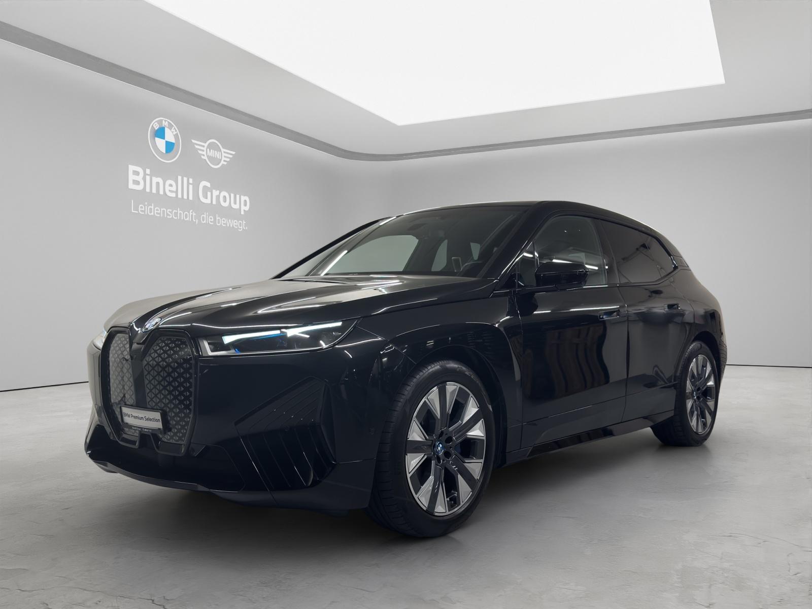 iX xDrive50