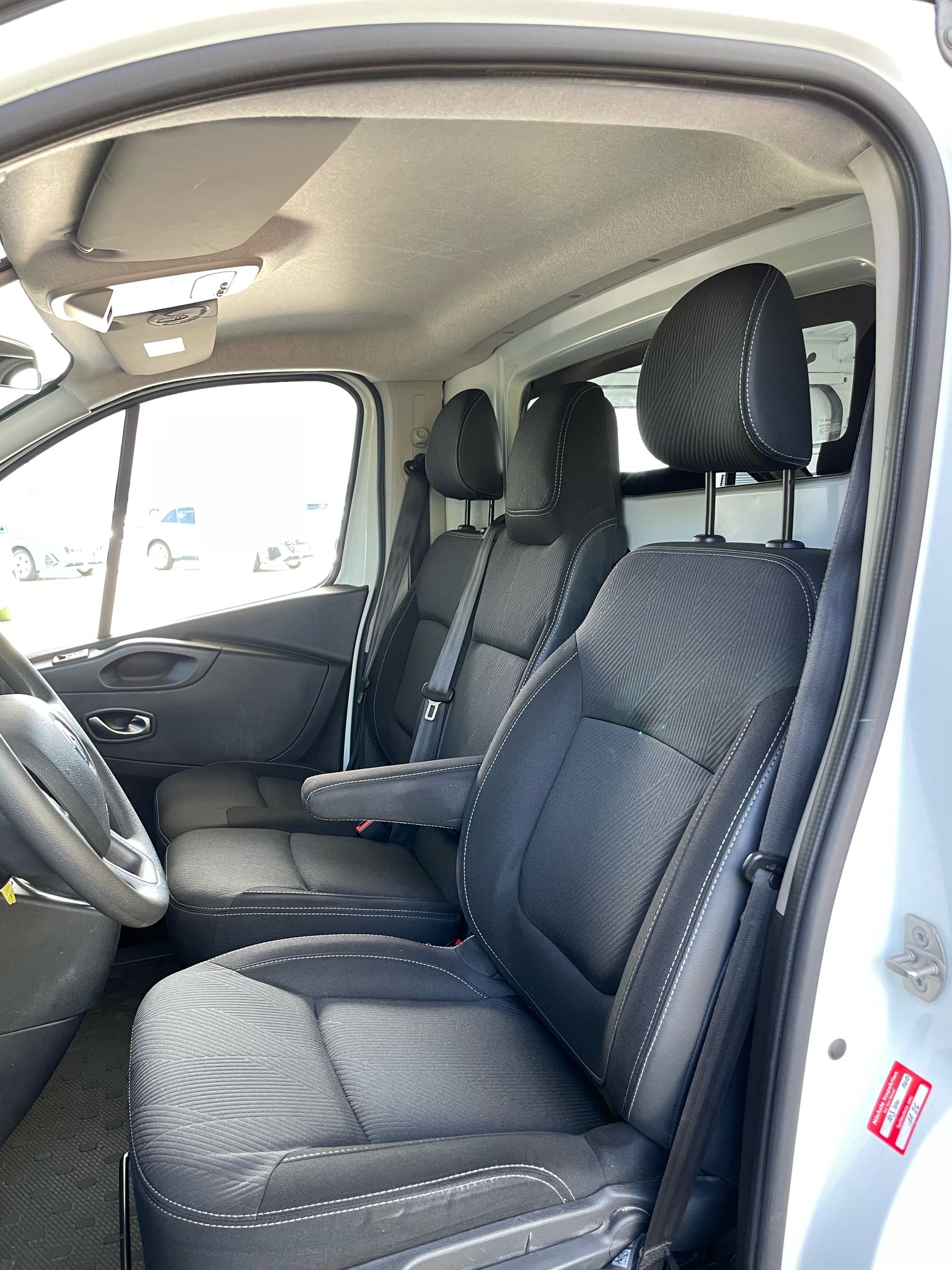 RENAULT Trafic Kaw. 3.0 t L1 H1 2.0 dCi 120 Business-8