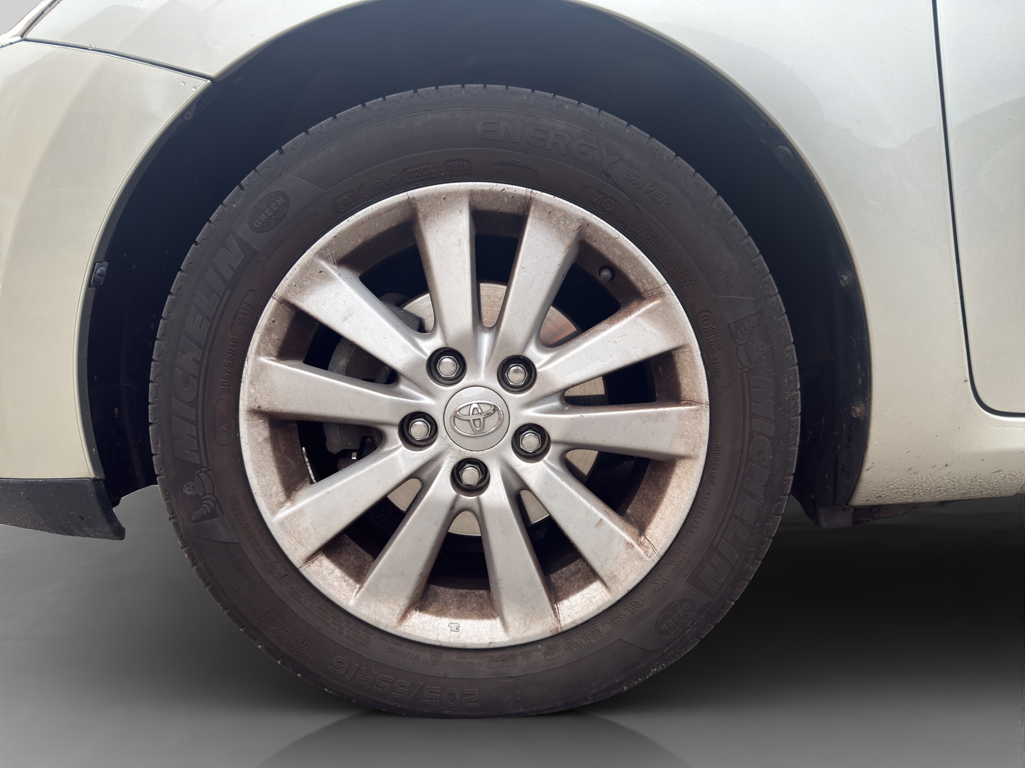 TOYOTA AURIS 13