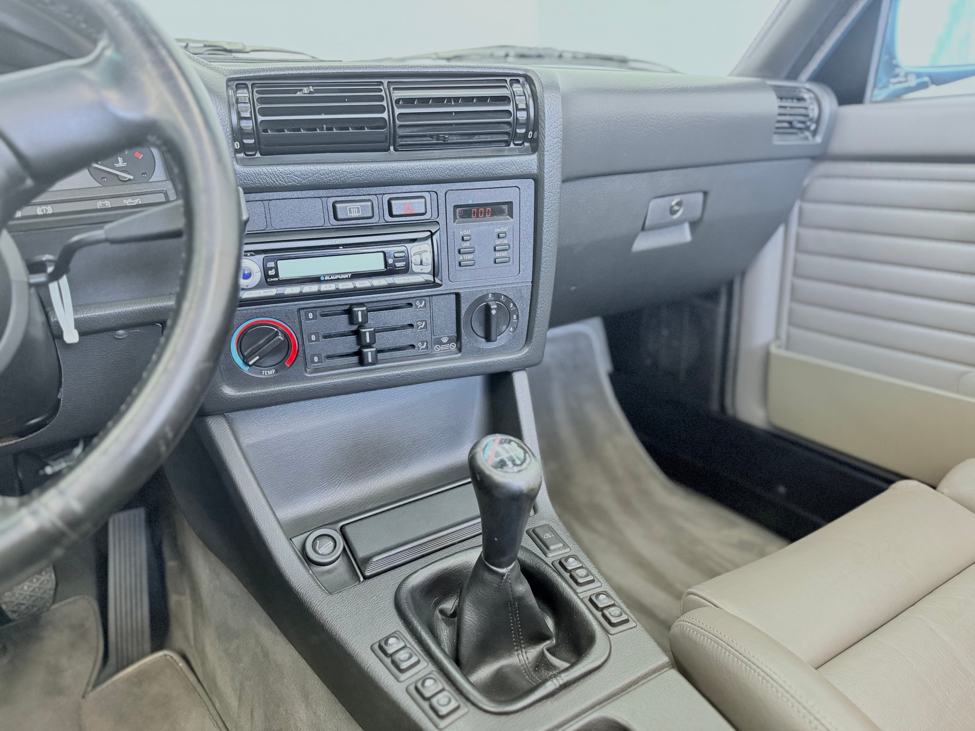 BMW 318i Cabrio ABS - 14