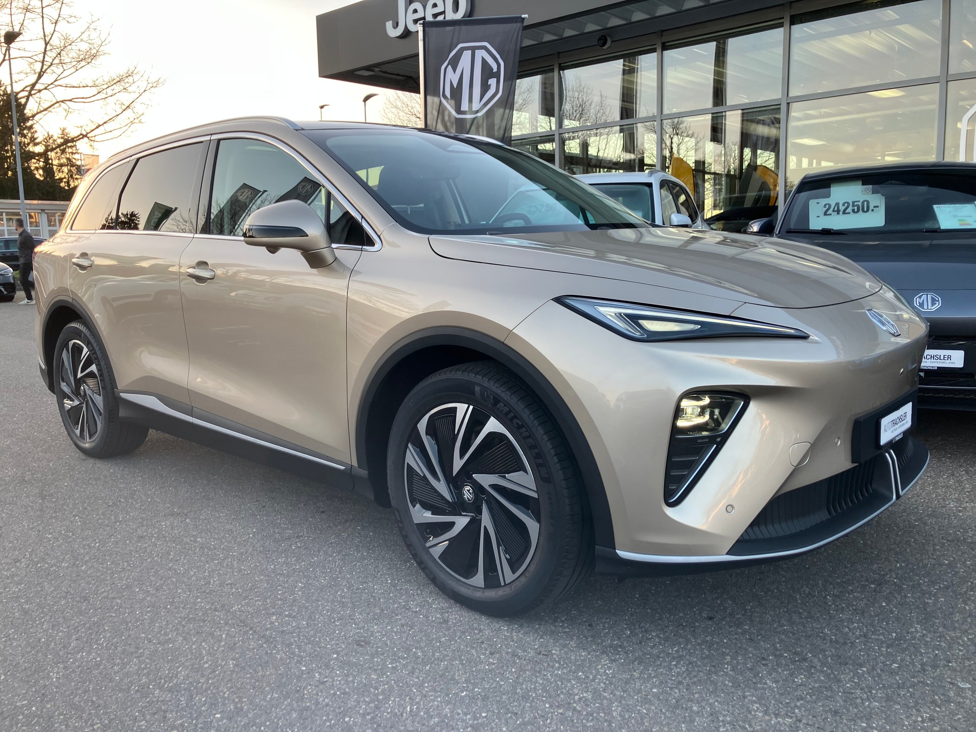 MG S6 EV 77kWh Luxury AWD - 3