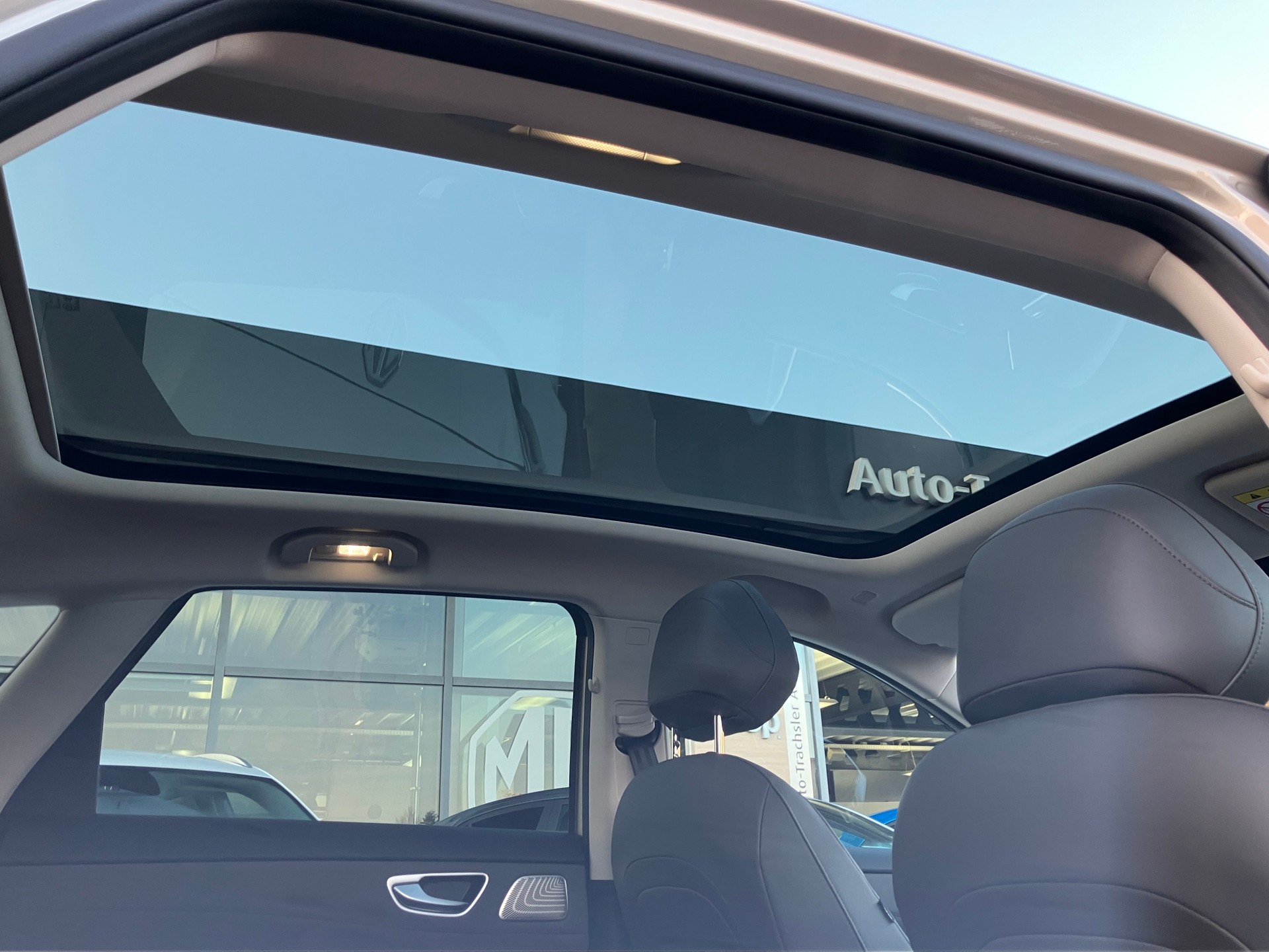 MG S6 EV 77kWh Luxury AWD - 8