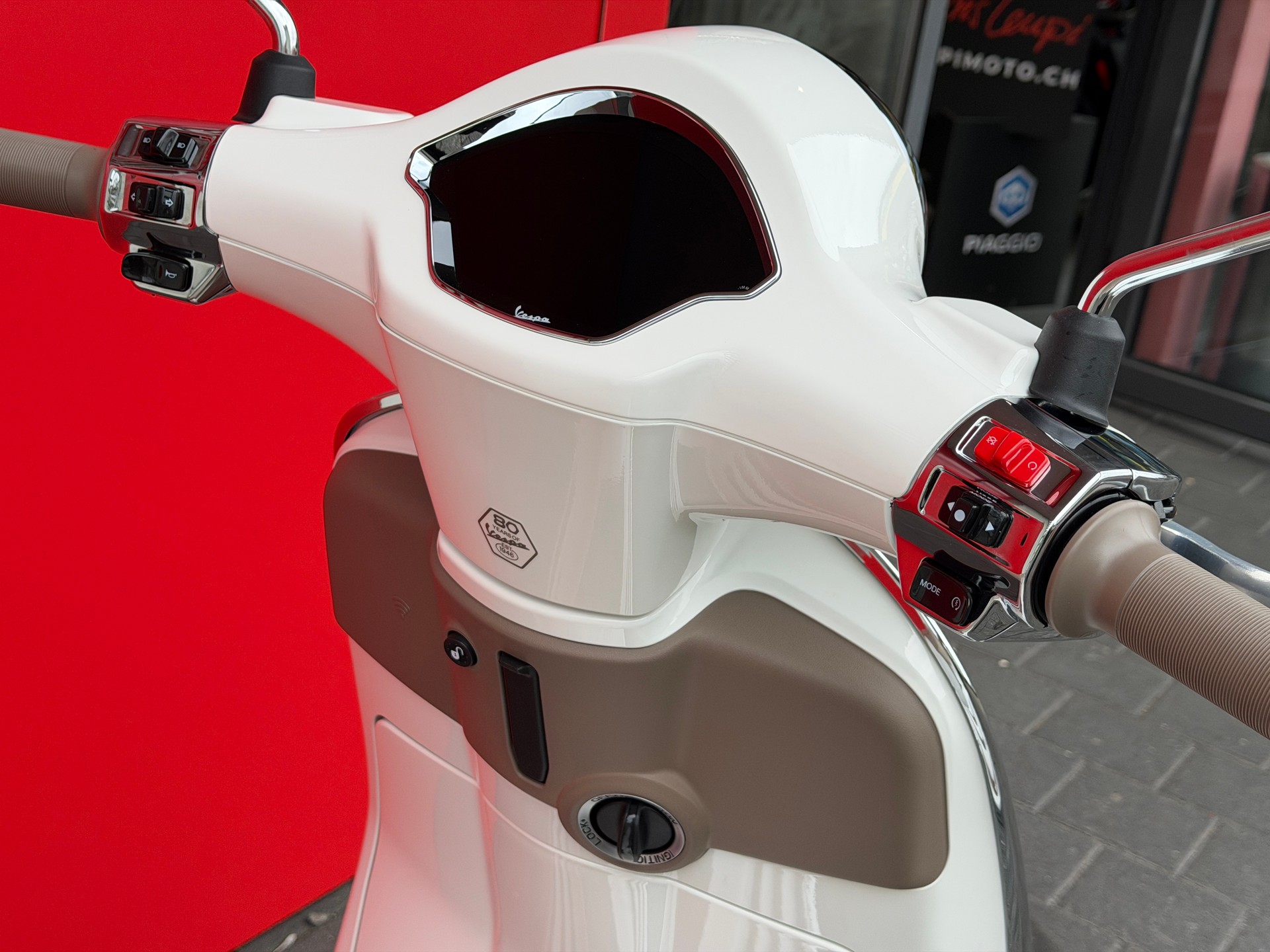 PIAGGIO Vespa 125 Primavera S MY26 - 13