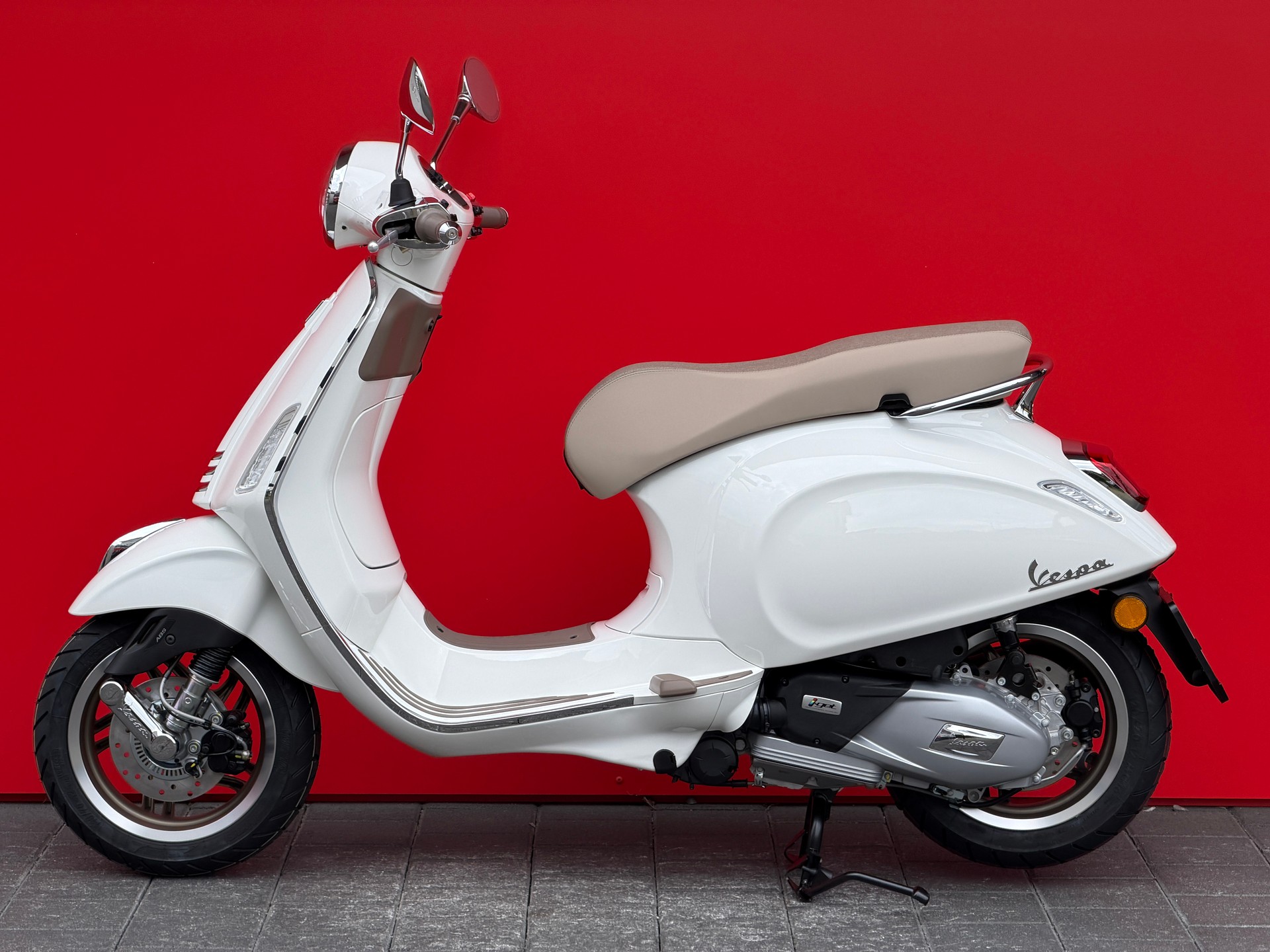 PIAGGIO Vespa 125 Primavera S MY26 - 16