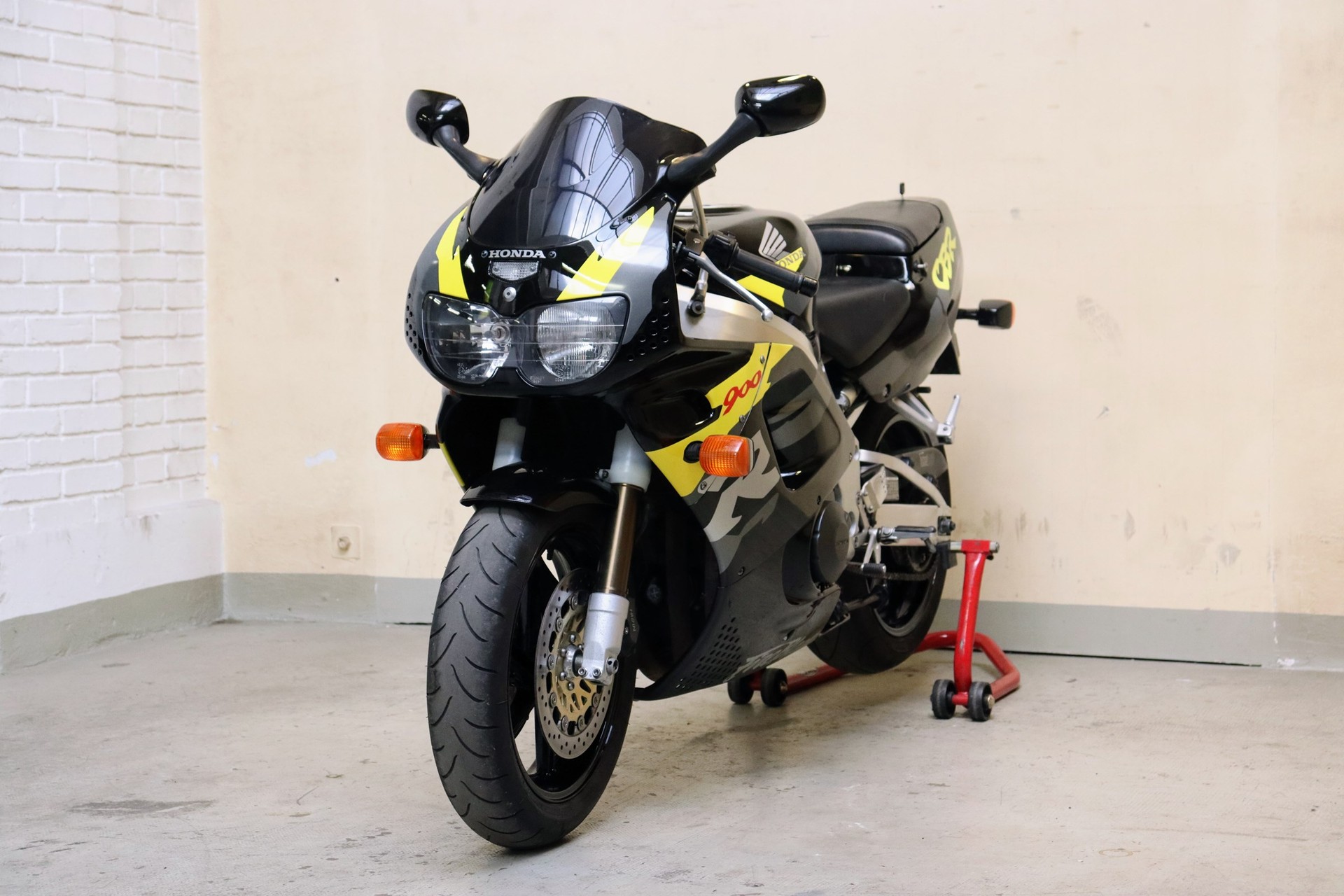 HONDA CBR 900 RR N/P Fireblade - 2