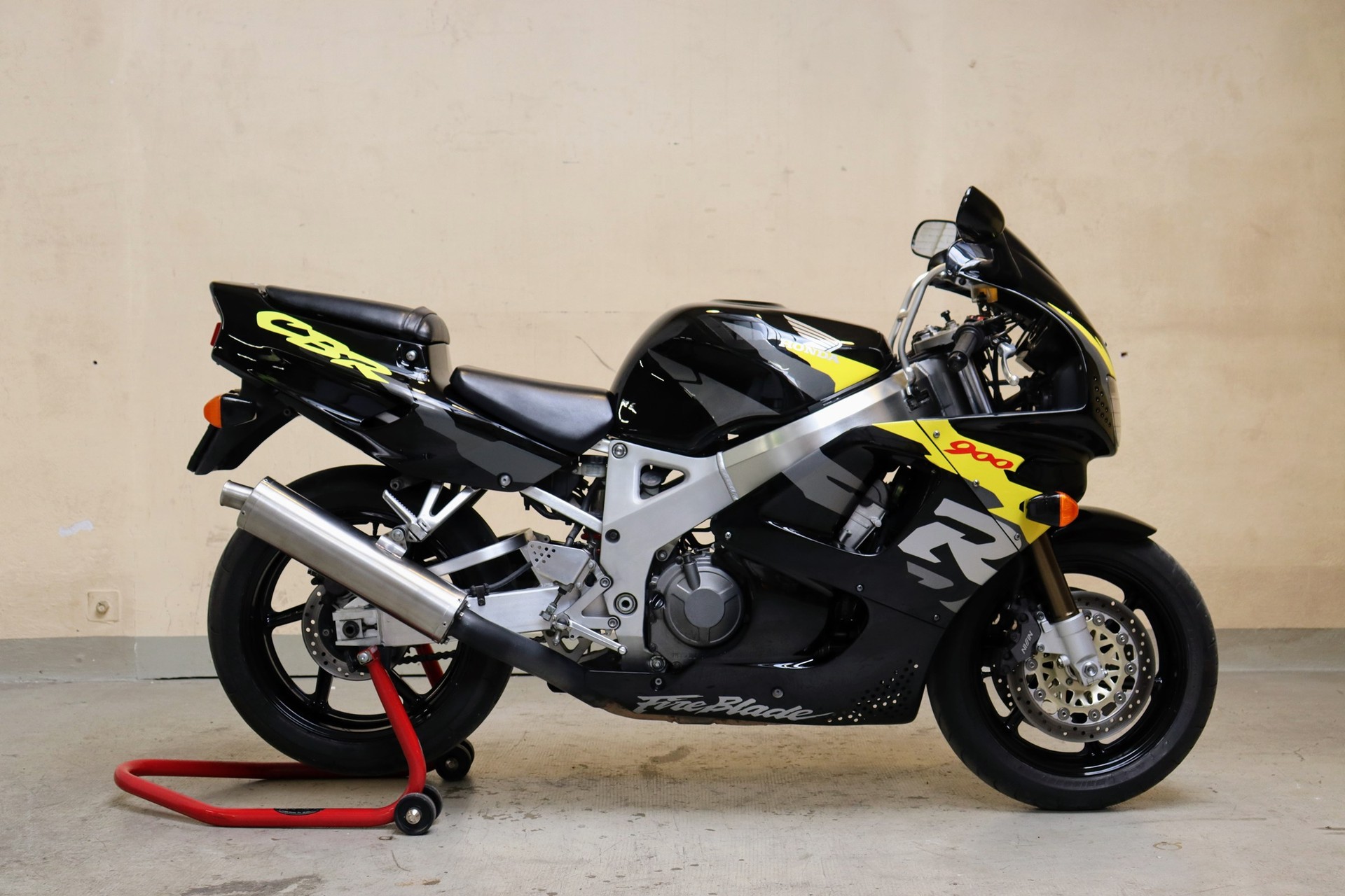HONDA CBR 900 RR N/P Fireblade - 3