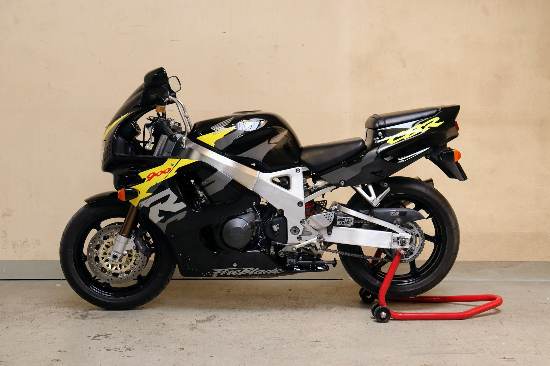 HONDA CBR 900 RR N/P Fireblade - 4