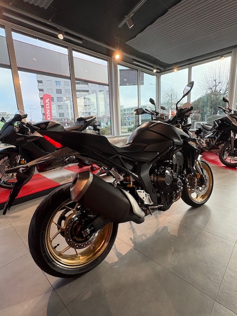 HONDA CB 1000 Hornet SP - 3