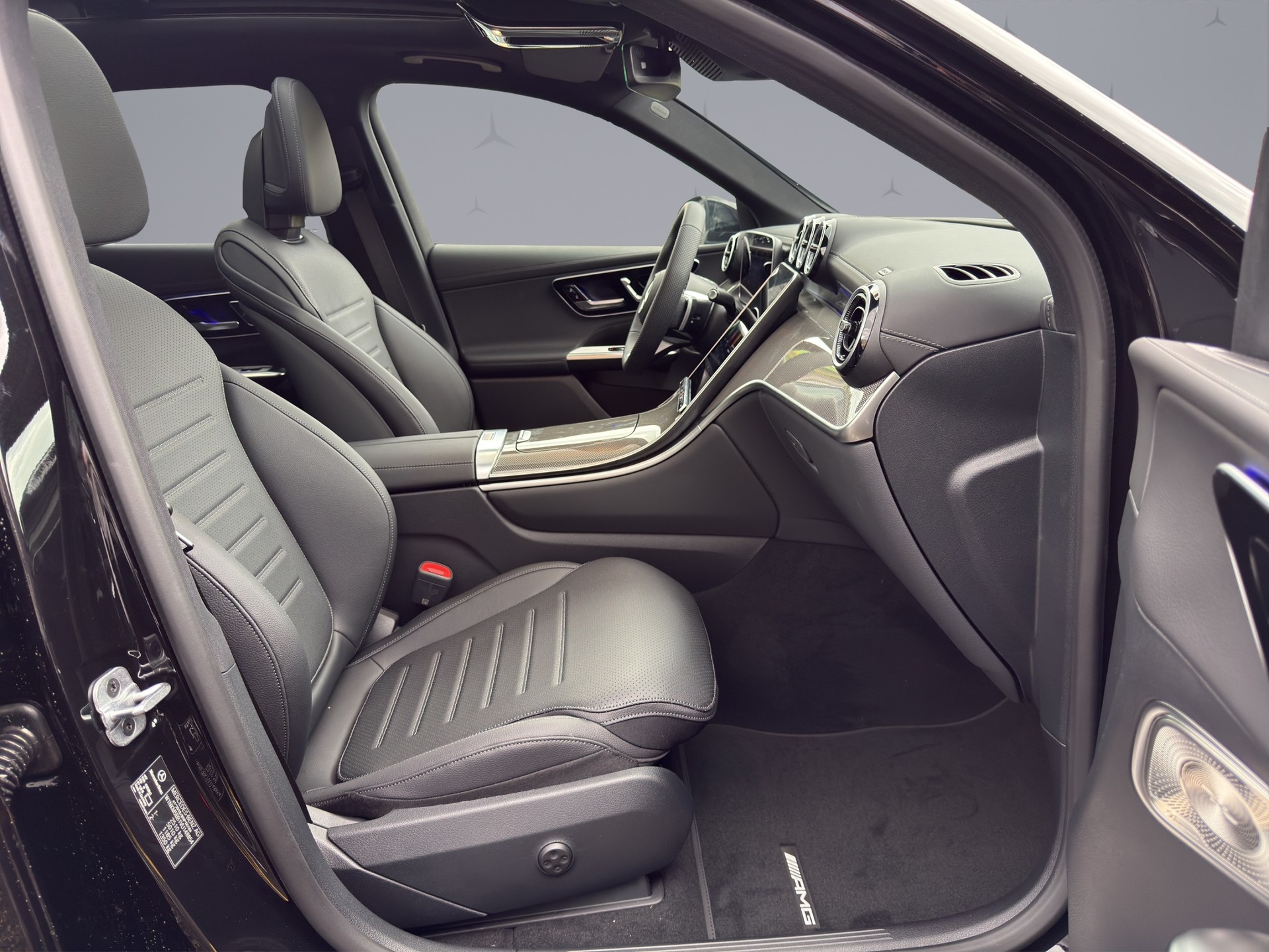 MERCEDES-BENZ GLC 200 AMG Line 4matic - 16