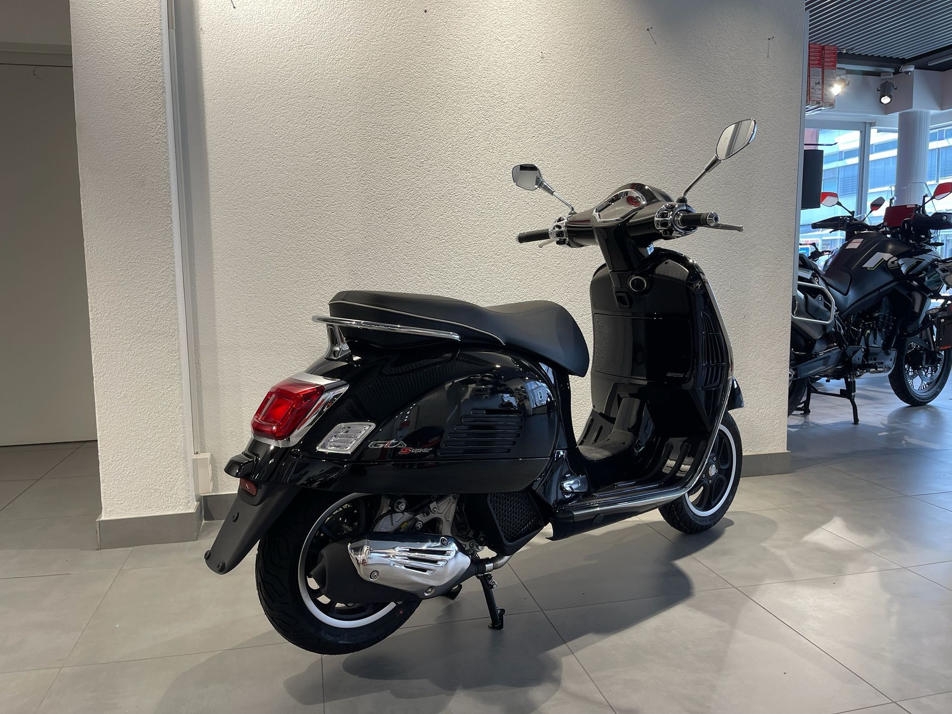 PIAGGIO Vespa GTS 125 Super | Vorführfahrzeug | Roller | Garantie - 3