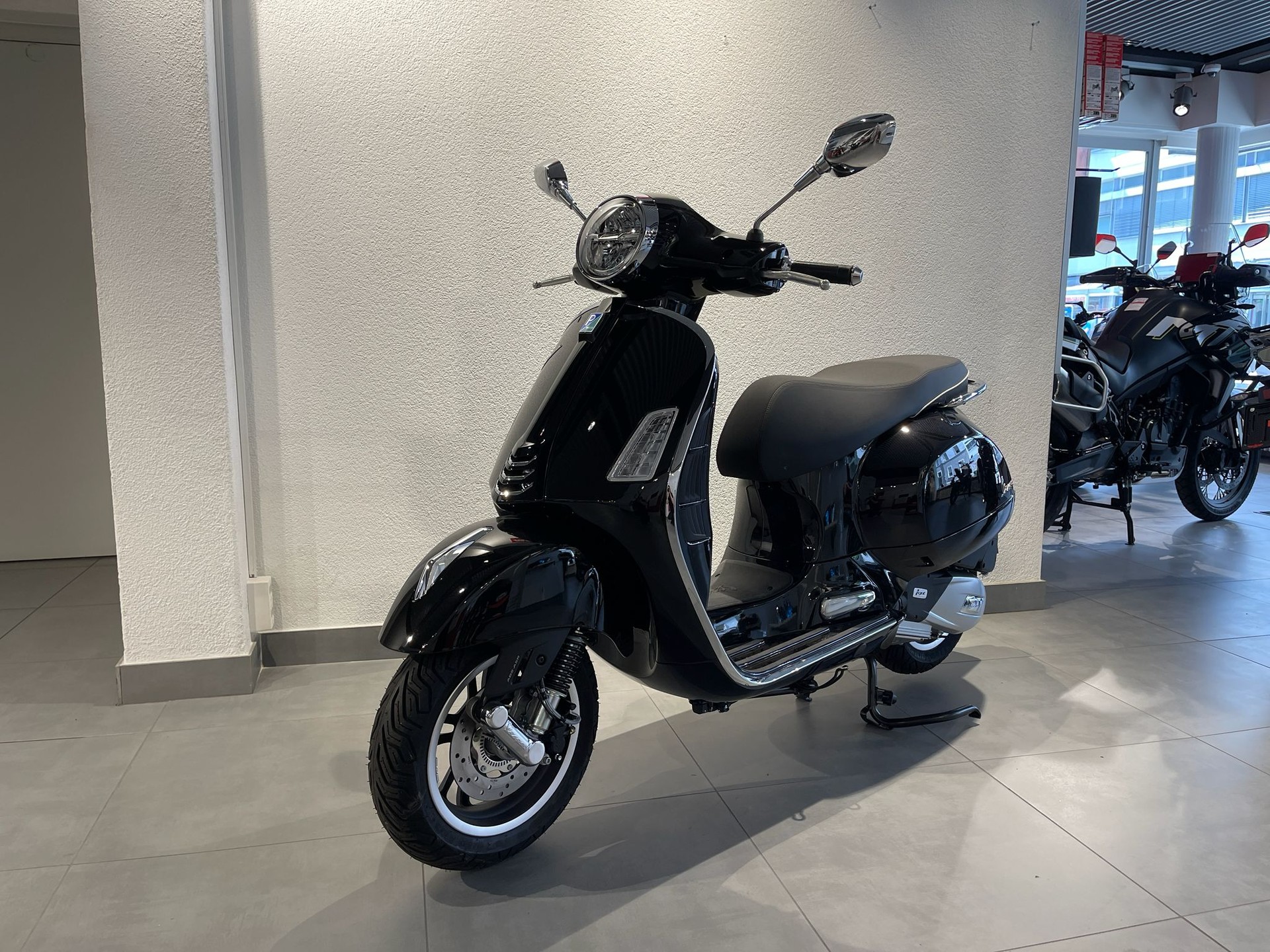 PIAGGIO Vespa GTS 125 Super | Vorführfahrzeug | Roller | Garantie - 7