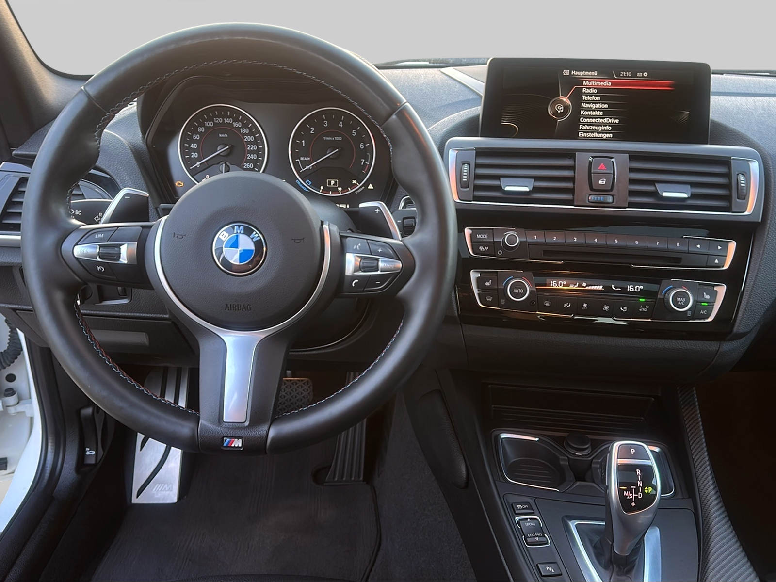 BMW M135i xDrive Steptronic - 16