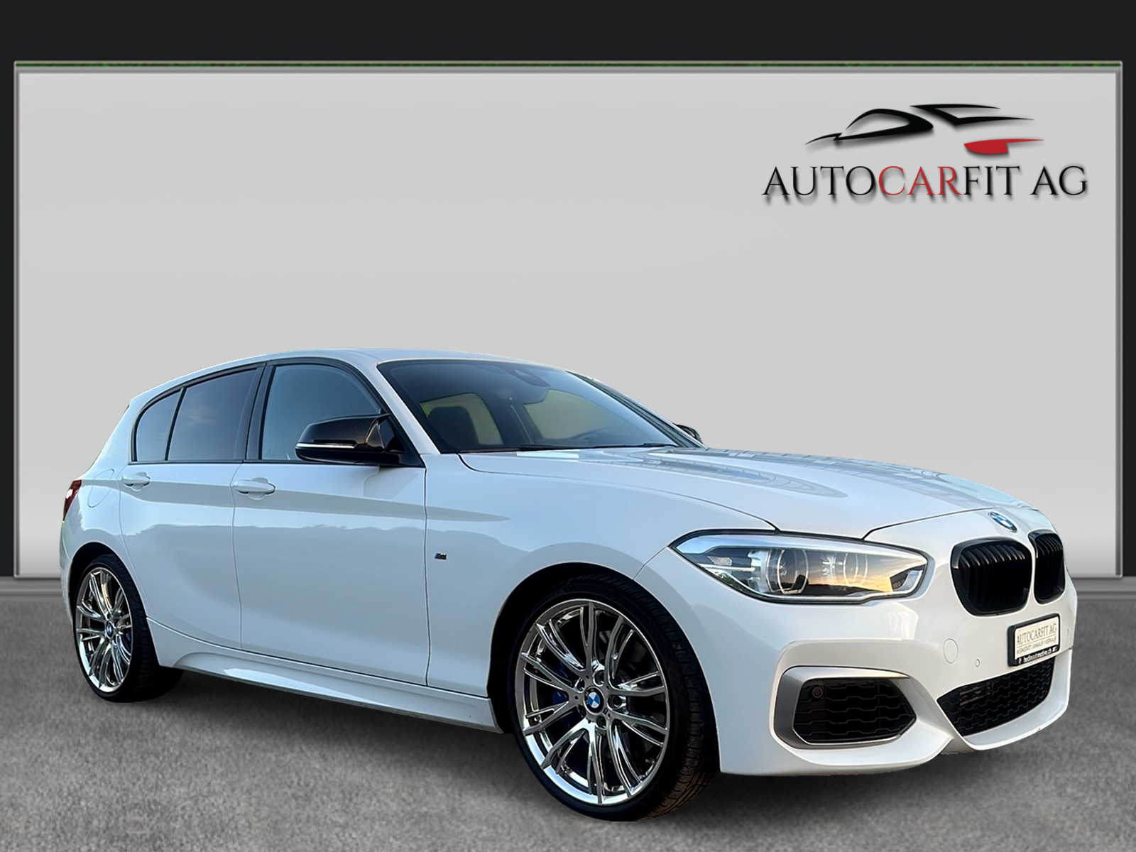 BMW M135i xDrive Steptronic - 11