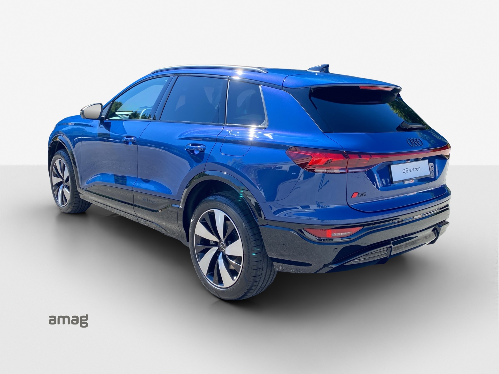 AUDI Q6 e-tron quattro - 3