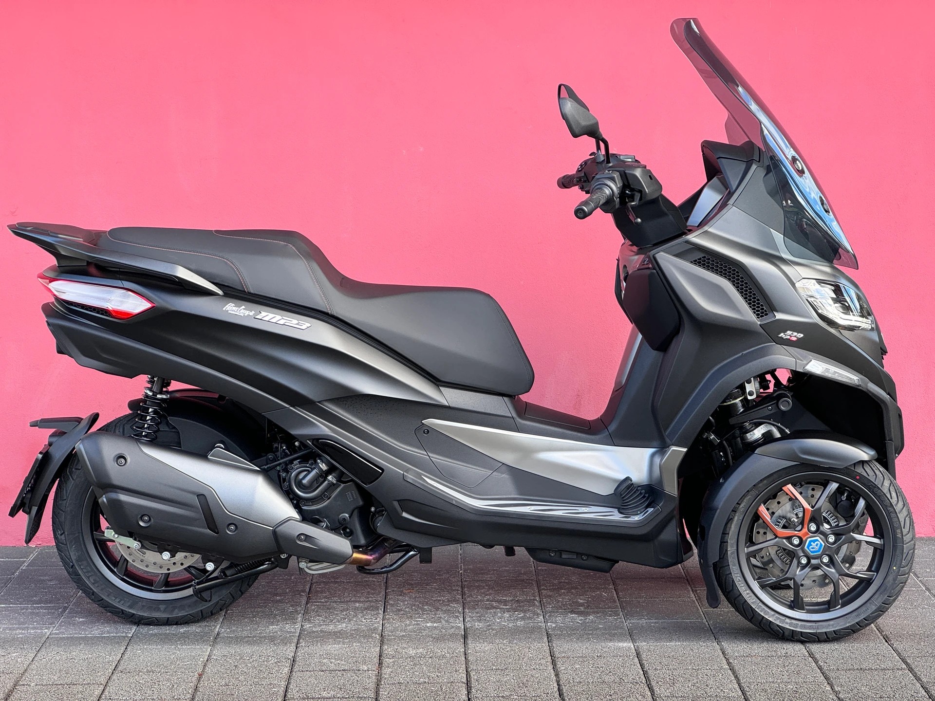 PIAGGIO MP3 530 Exclusive E5+ - 1