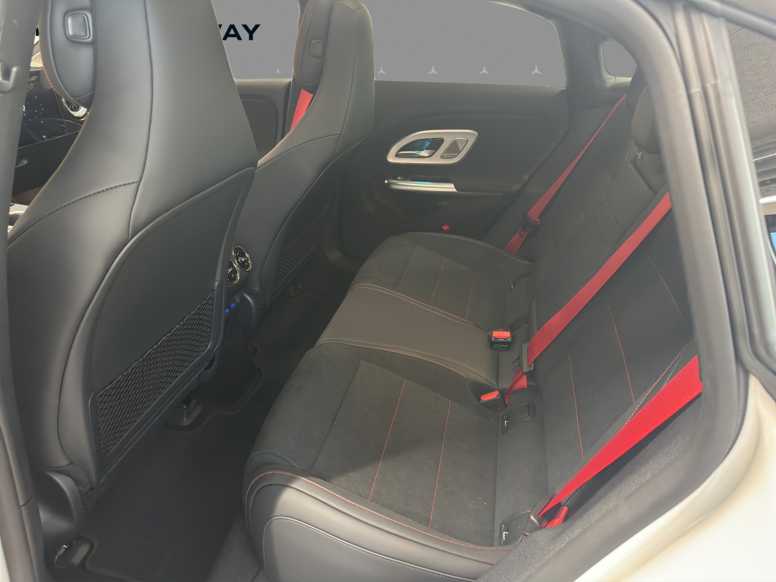 MERCEDES-BENZ CLA 350 4 Matic 85 kWh EQ - 16