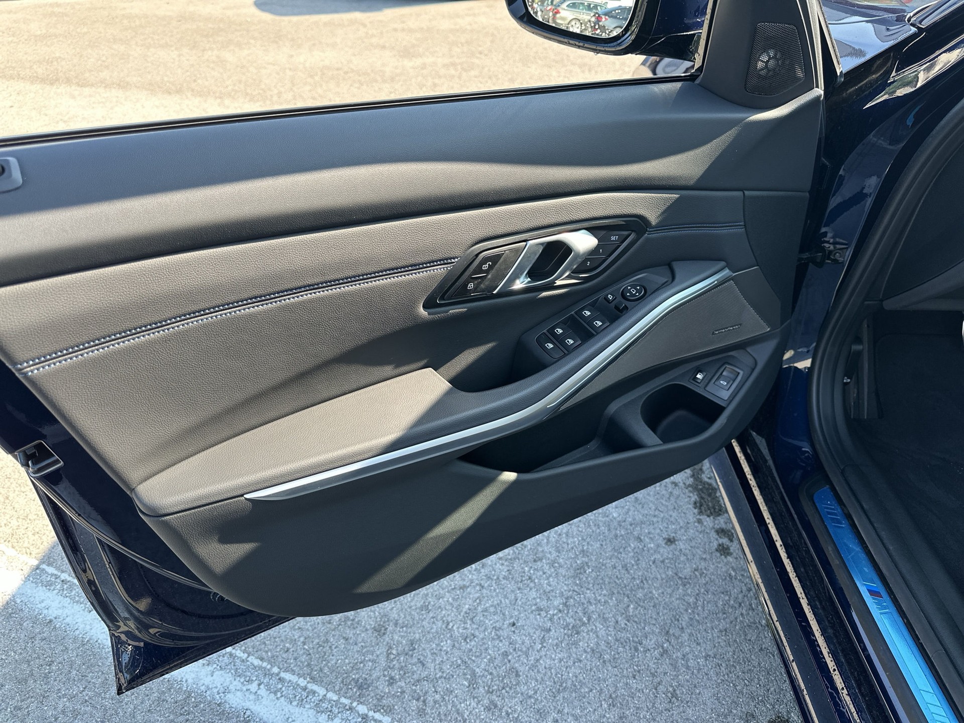 BMW 330e x DriveTouring Steptronic M Sport Pro - 16