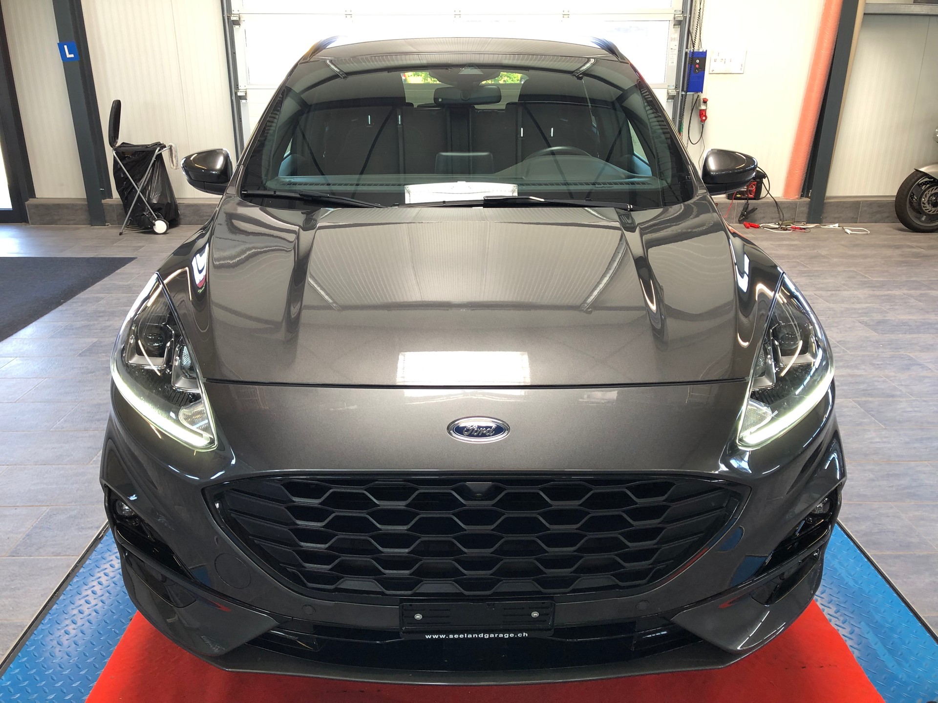 FORD Kuga 2.0 TDCi EcoBlue ST-Line 4WD Automat - 4