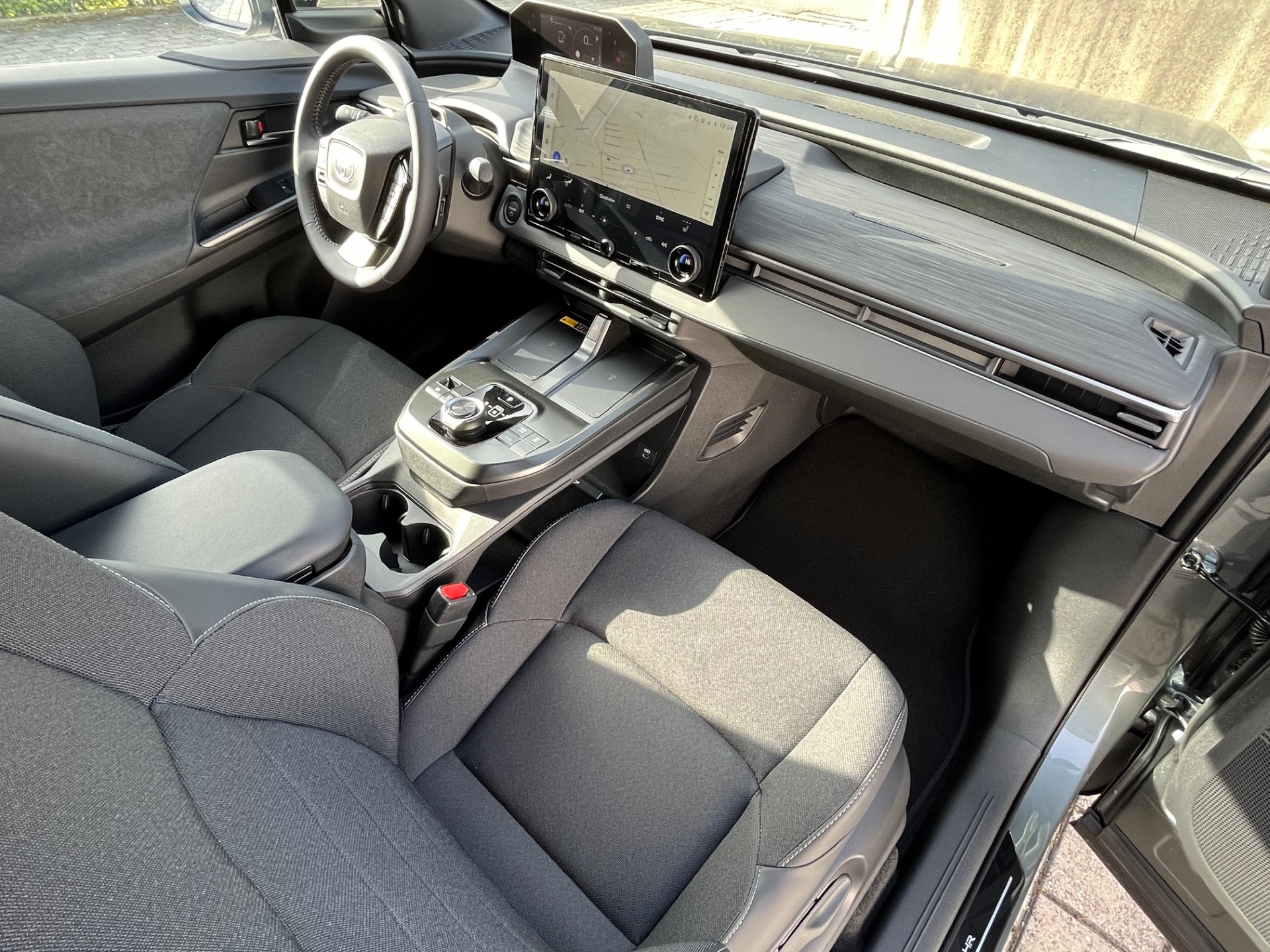 TOYOTA C-HR+ 77 kWh Style AWD - 6