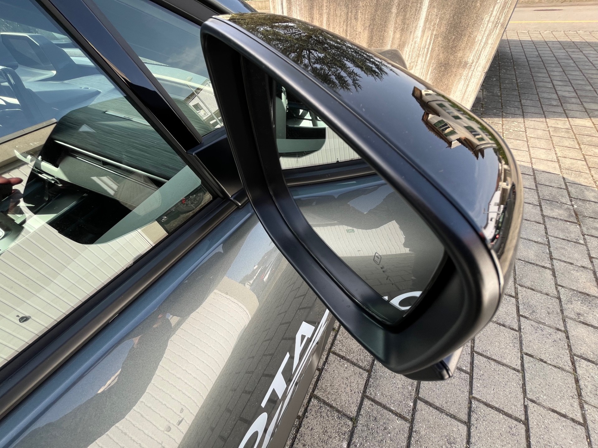 TOYOTA C-HR+ 77 kWh Style AWD - 18