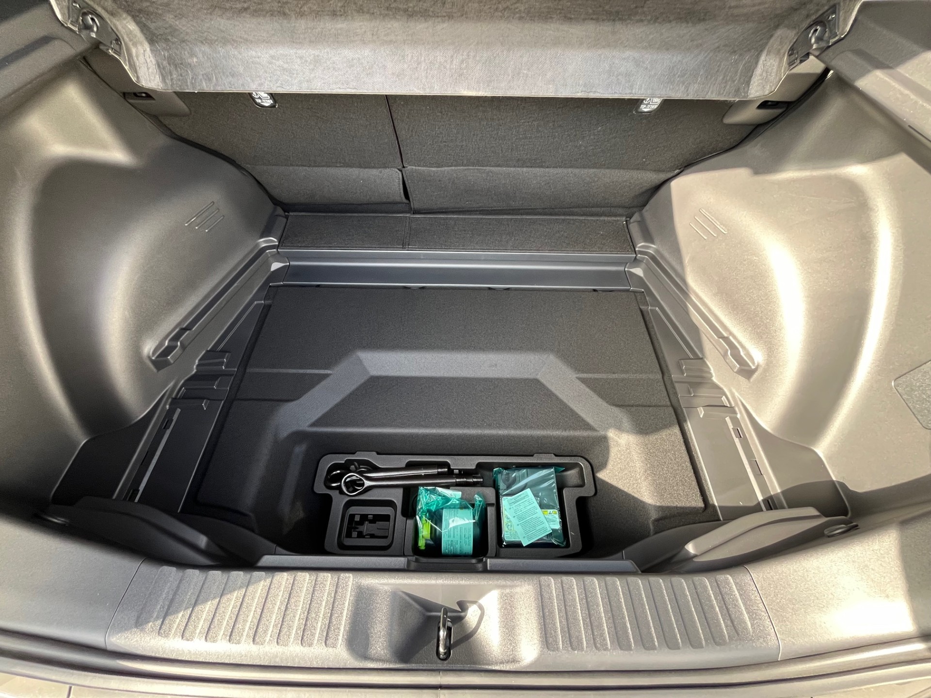 TOYOTA C-HR+ 77 kWh Style AWD - 21