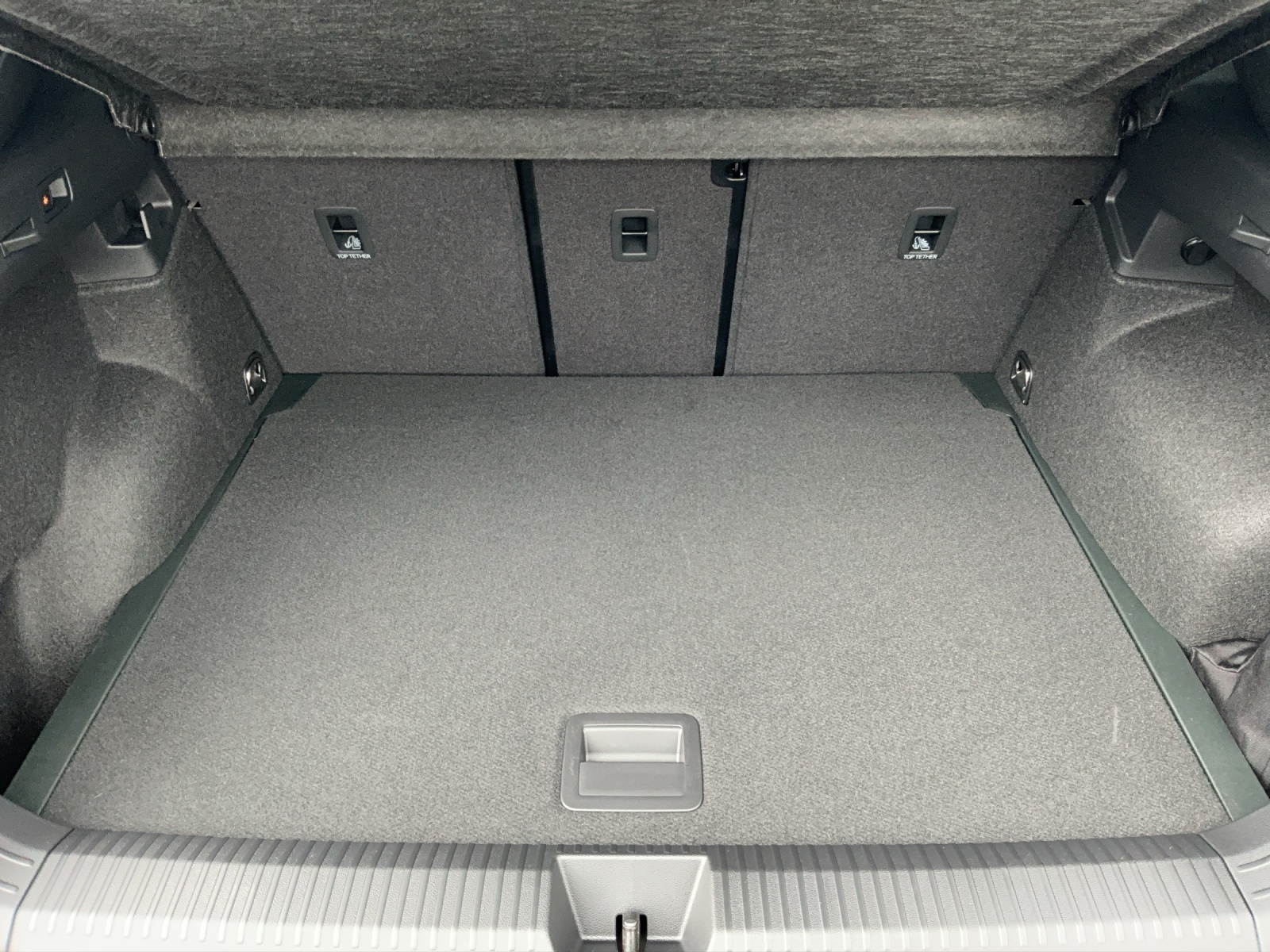 VW T-Roc 1.5 eTSI mHEV R-Line DSG - 12