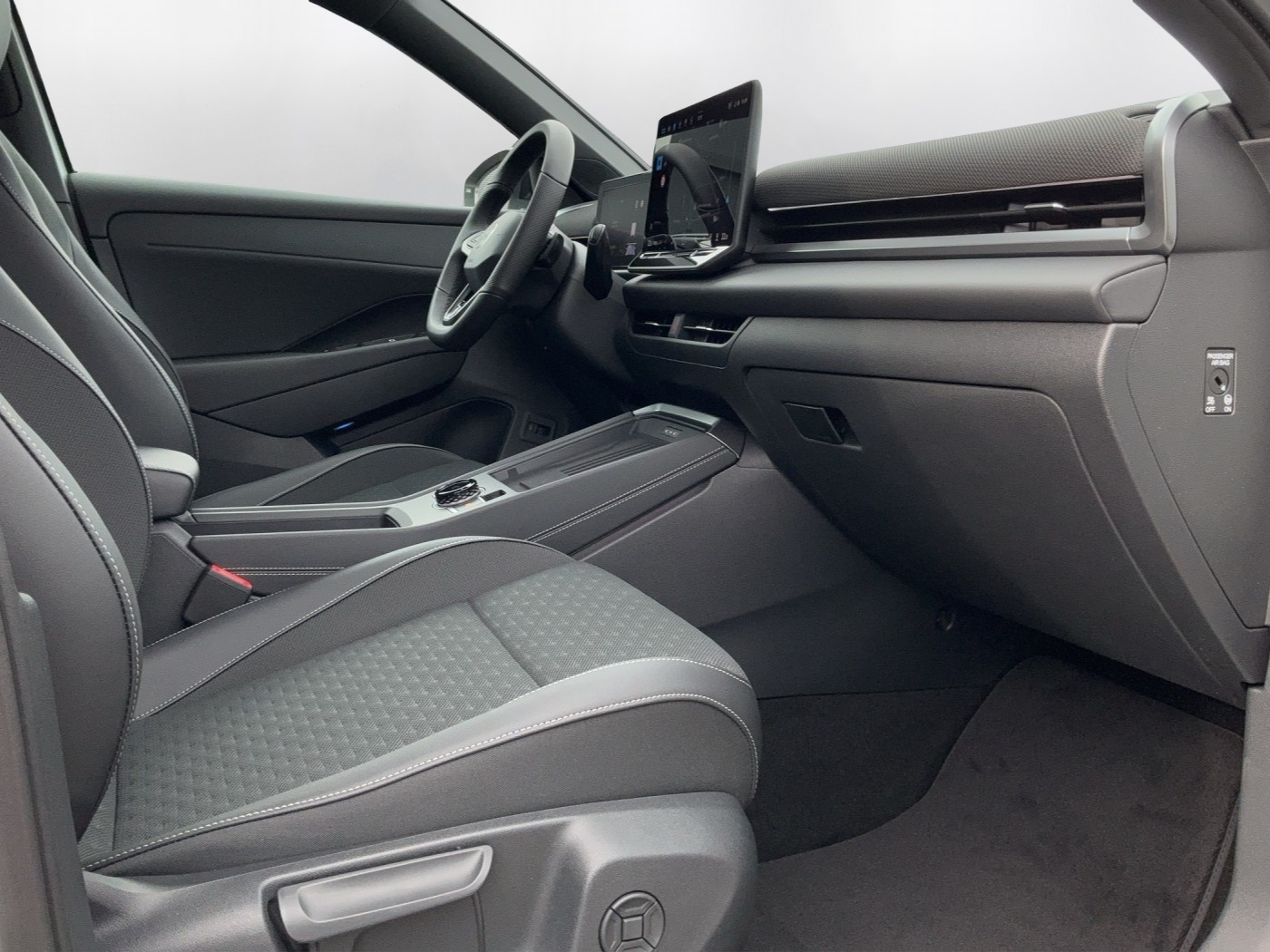 VW T-Roc 1.5 eTSI mHEV R-Line DSG - 14