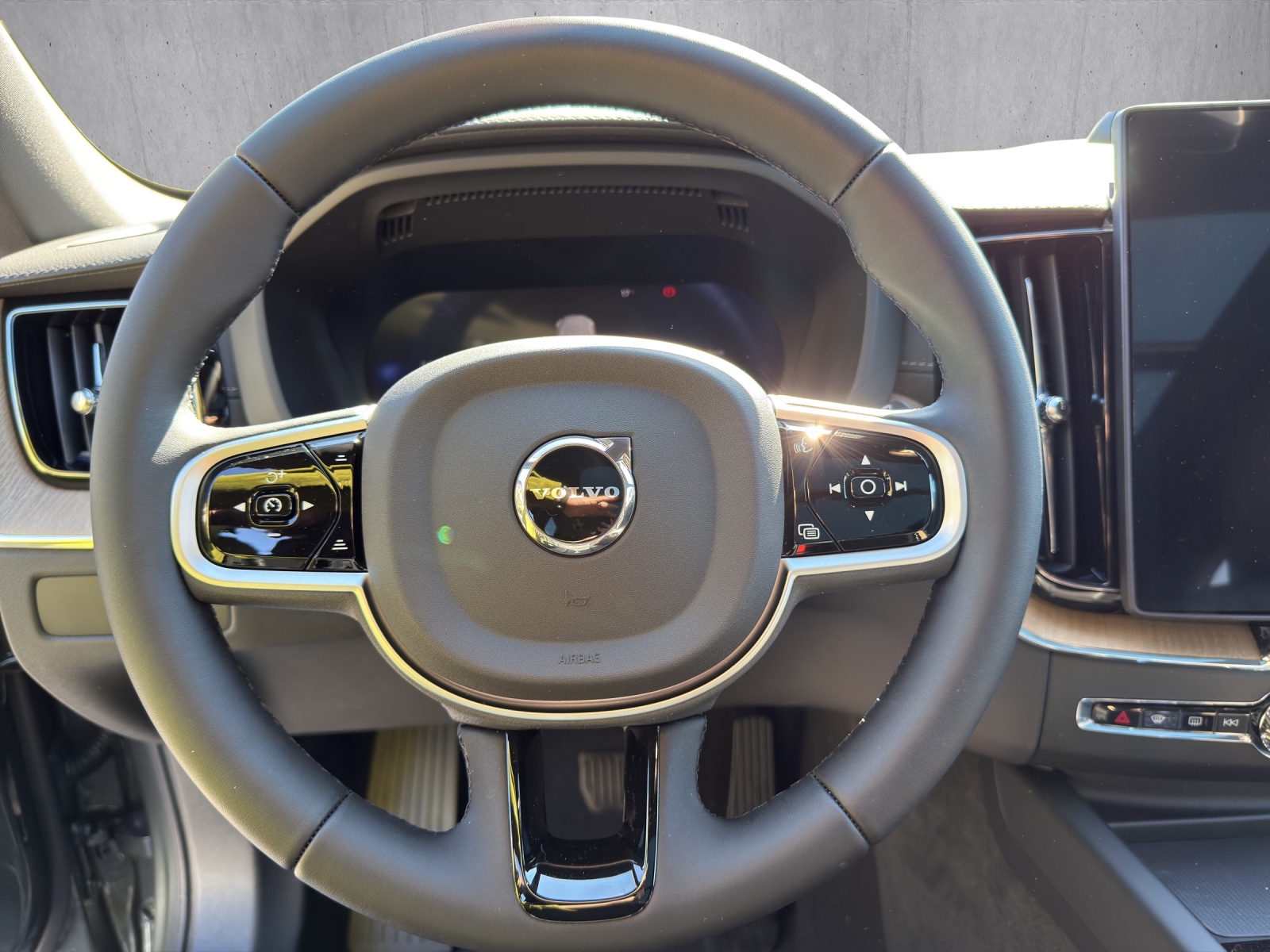 VOLVO XC60 T6 eAWD PluginHybrid Ultra Dark Geartronic - 11