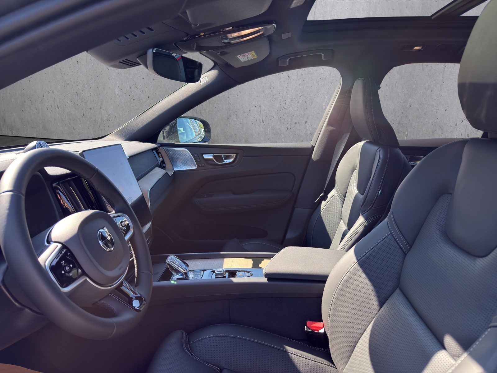 VOLVO XC60 T6 eAWD PluginHybrid Ultra Dark Geartronic - 9