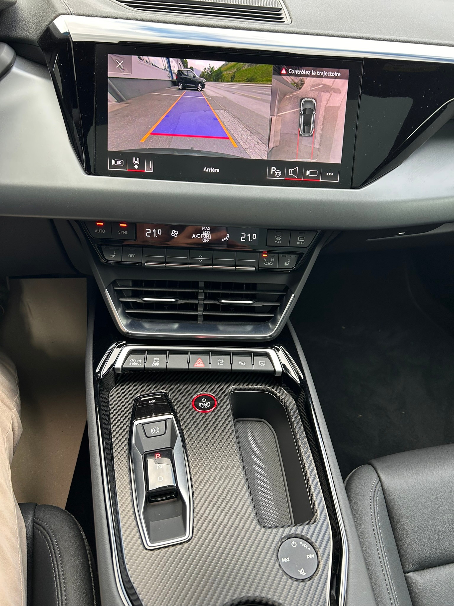 AUDI e-tron GT quattro - 13