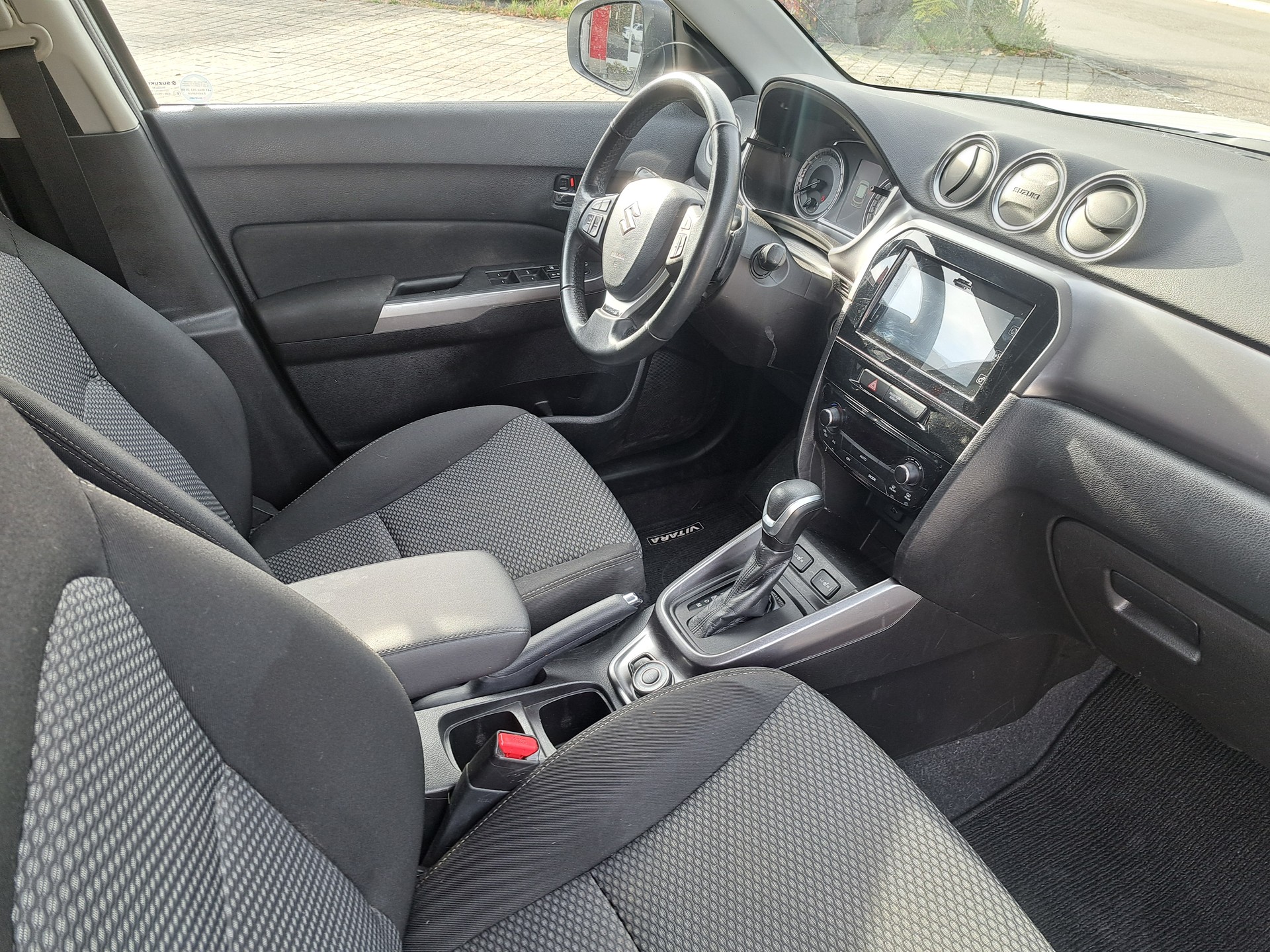 SUZUKI Vitara 1.5 Hybrid Edition 35 4x4 AGS - 5