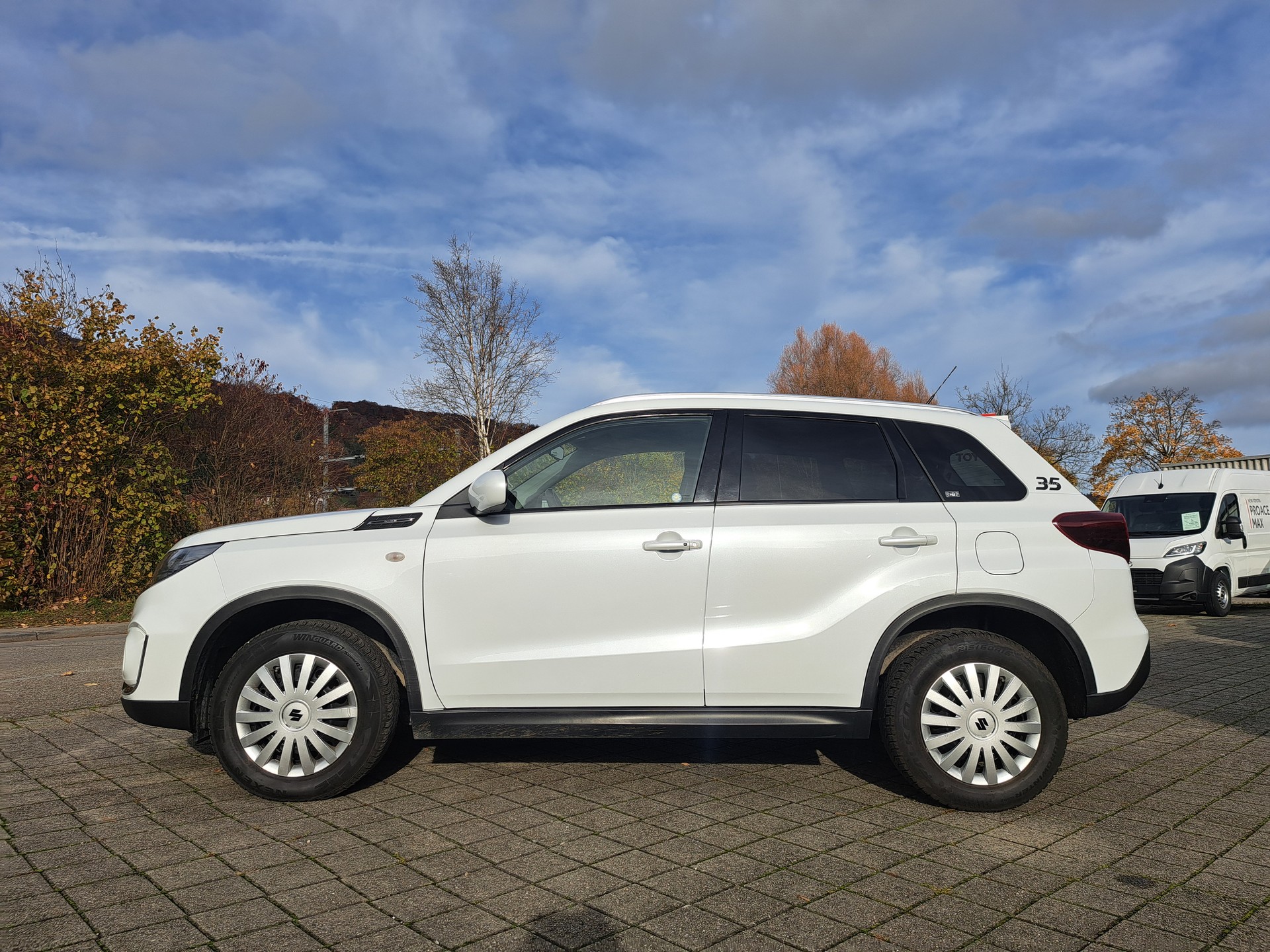 SUZUKI Vitara 1.5 Hybrid Edition 35 4x4 AGS - 11