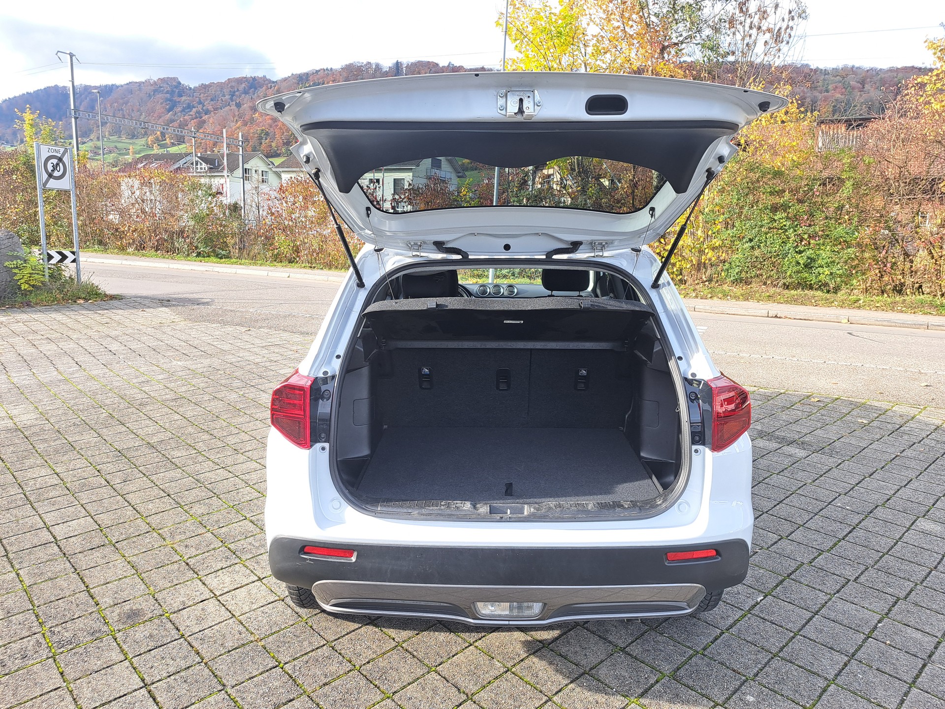 SUZUKI Vitara 1.5 Hybrid Edition 35 4x4 AGS - 9