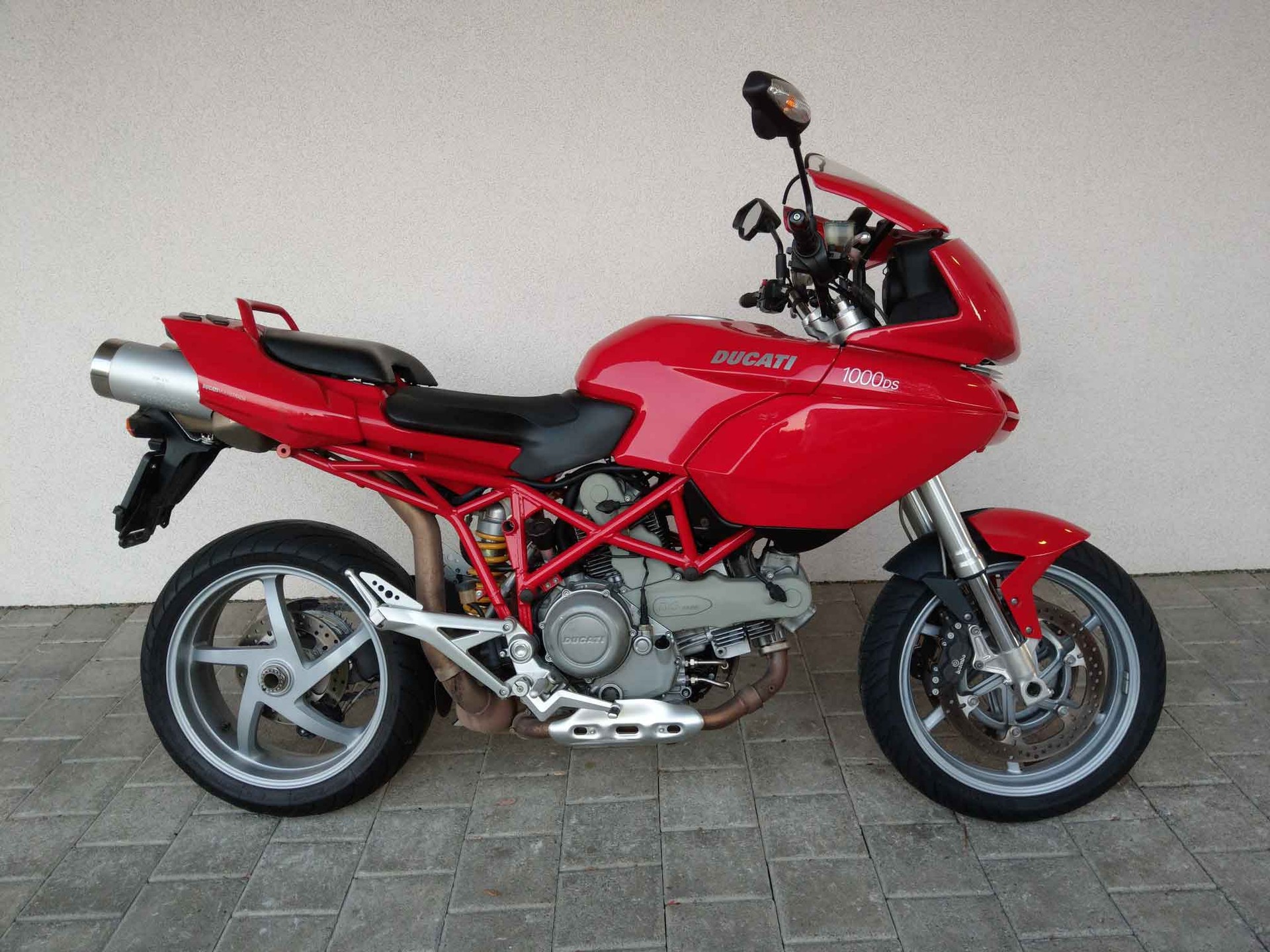 DUCATI Multistrada 1000 DS