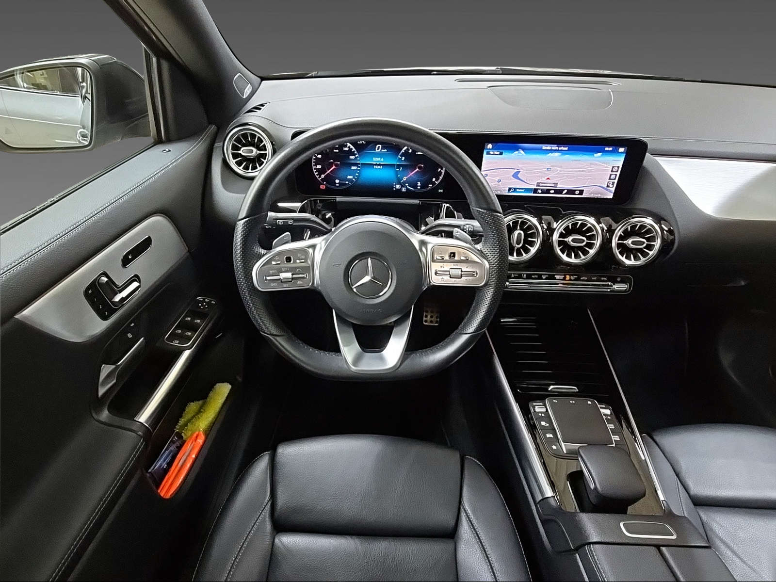 MERCEDES-BENZ GLA 250 4Matic - 9