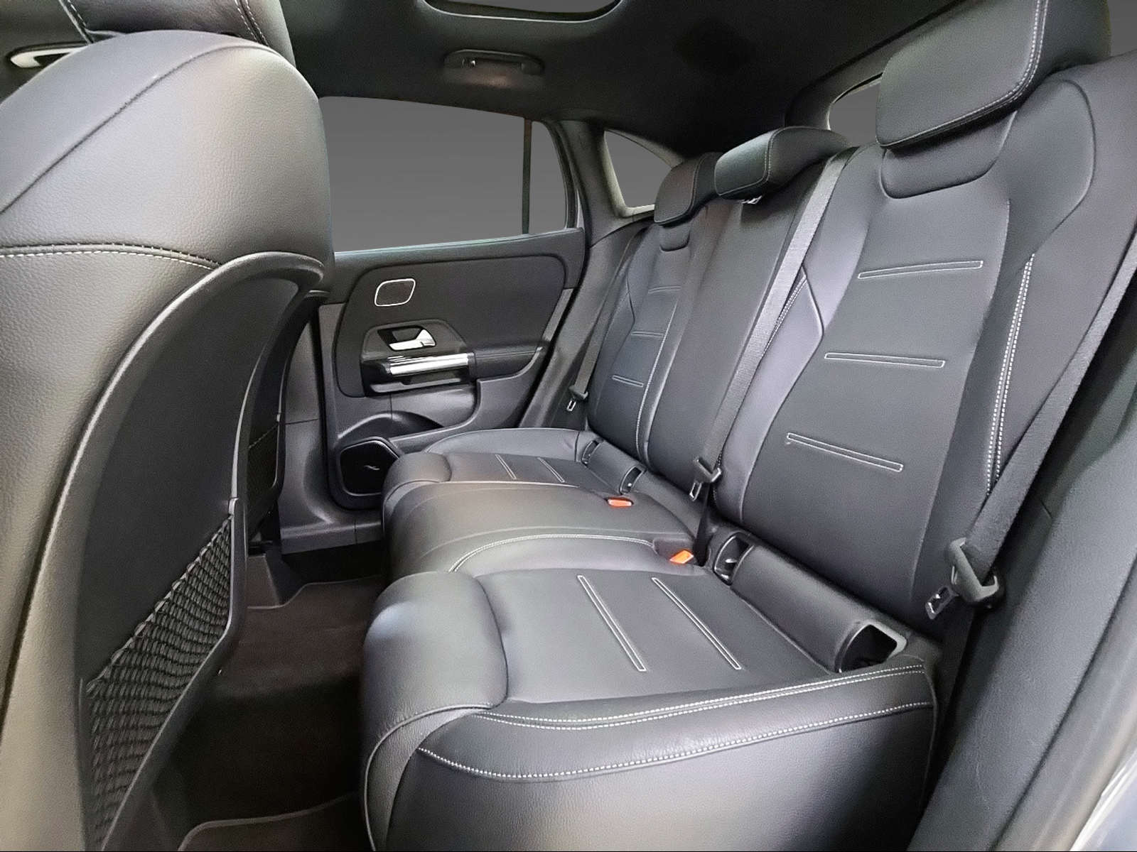 MERCEDES-BENZ GLA 250 4Matic - 13