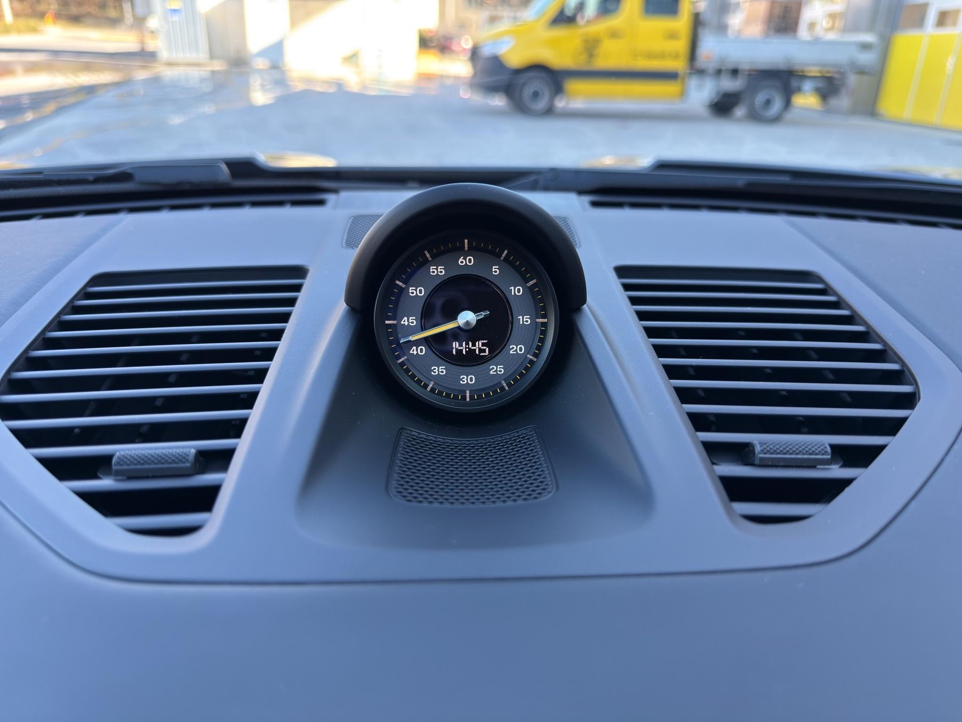 PORSCHE 911 Coupé 4.0 GT3 Touring PDK - 27