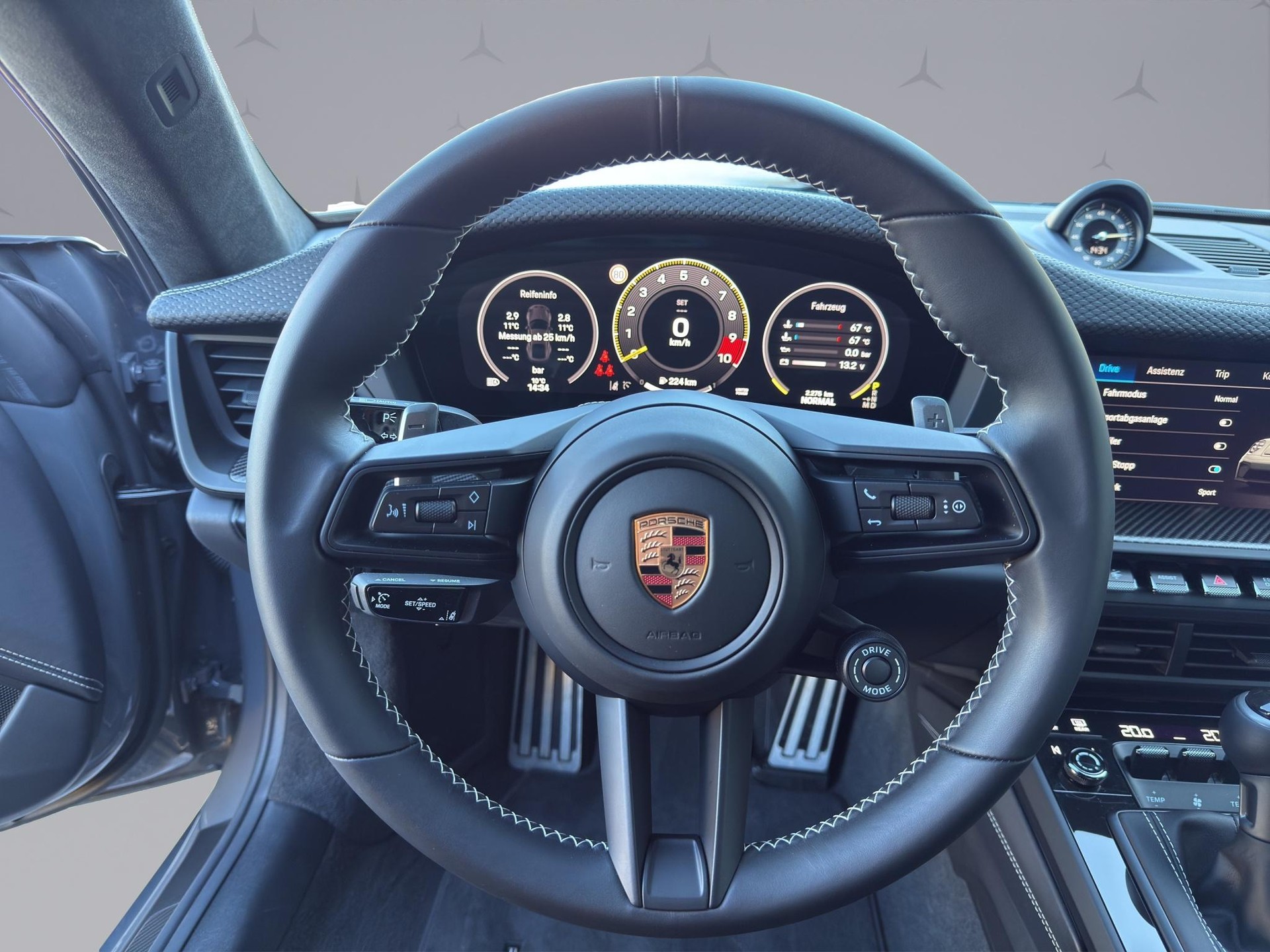 PORSCHE 911 Coupé 4.0 GT3 Touring PDK - 11