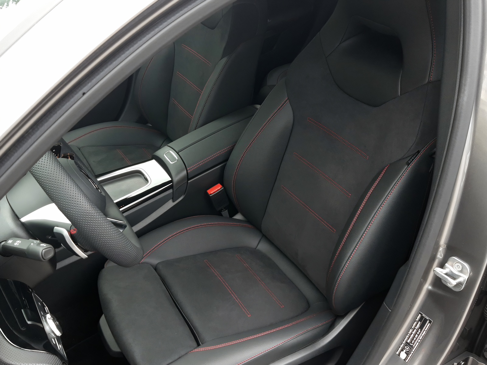 MERCEDES-BENZ A 250 4Matic AMG Line - 13