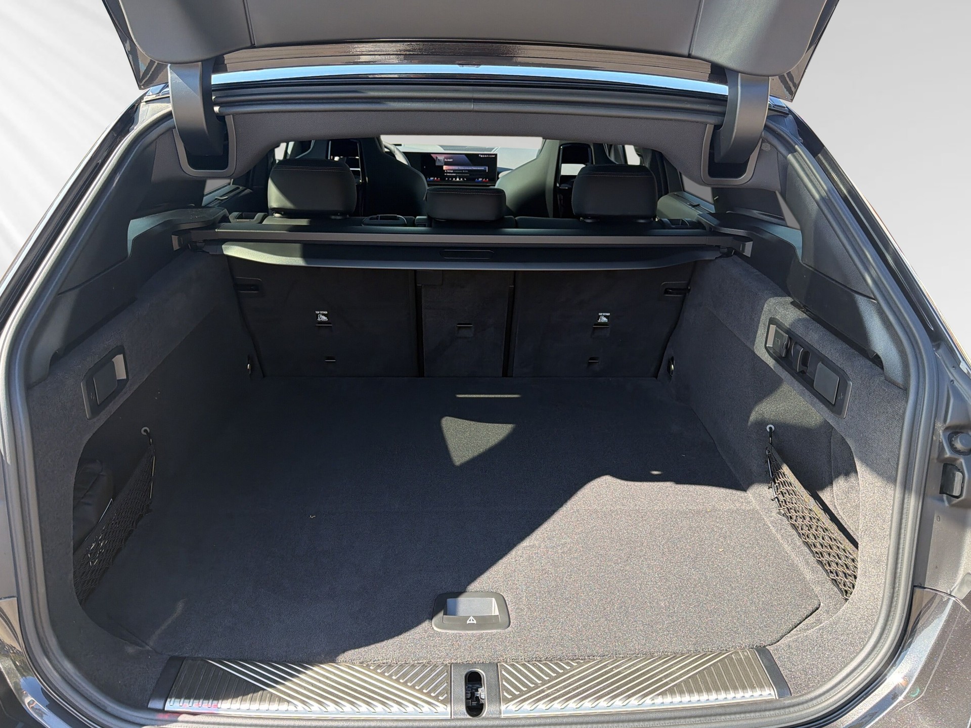 BMW 530e xDrive Touring M Sport Pro Steptronic - 8