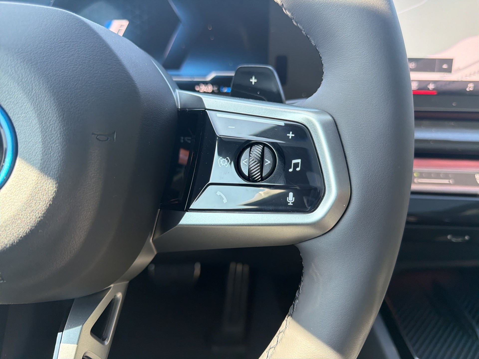 BMW 530e xDrive Touring M Sport Pro Steptronic - 16