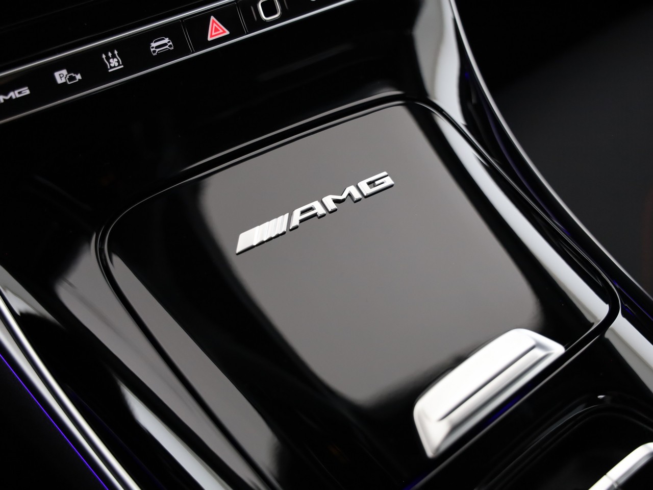 MERCEDES-BENZ CLE AMG 53 Cabrio 4Matic+ 9G-Tronic - 24