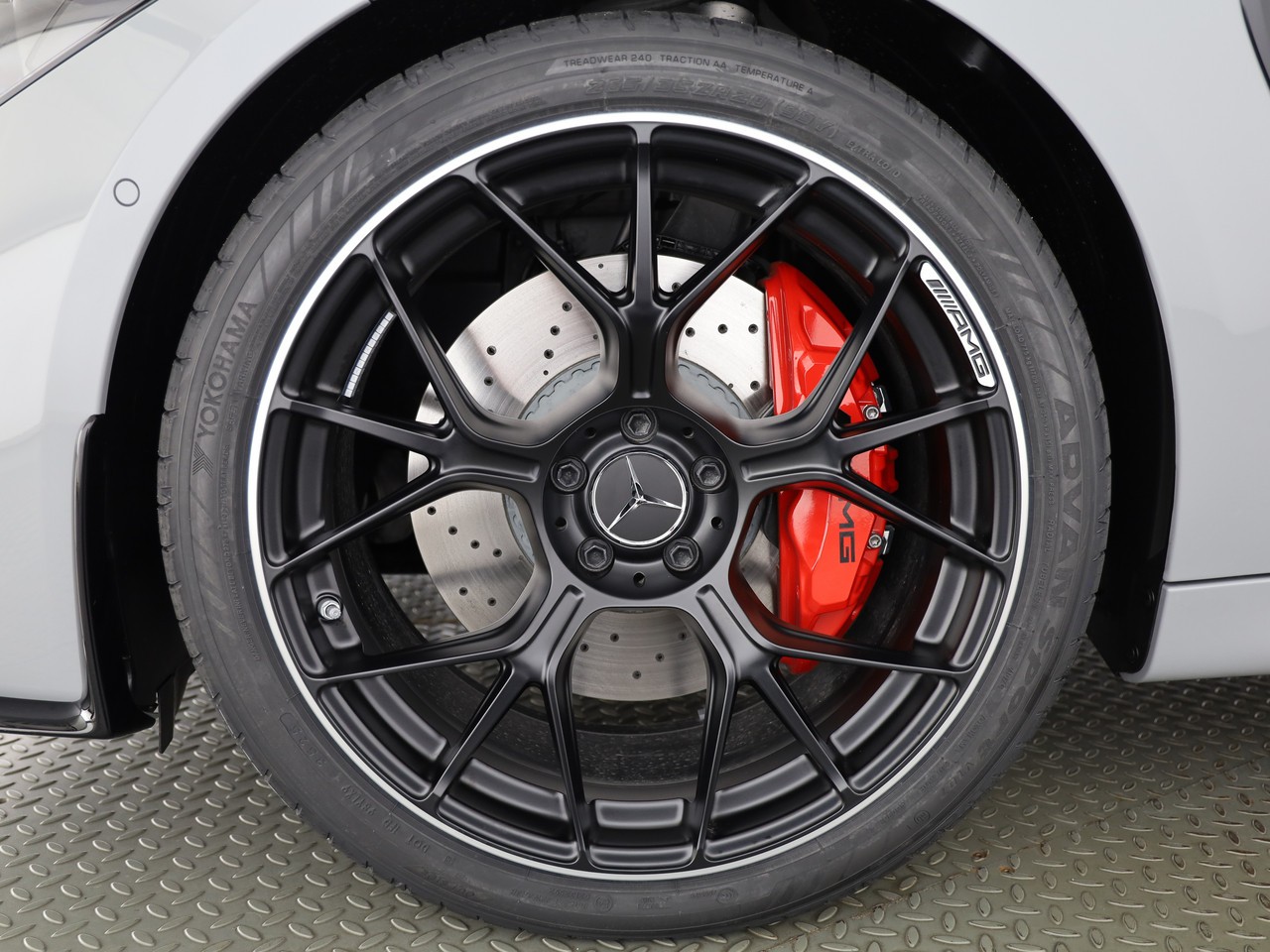 MERCEDES-BENZ CLE AMG 53 Cabrio 4Matic+ 9G-Tronic - 25